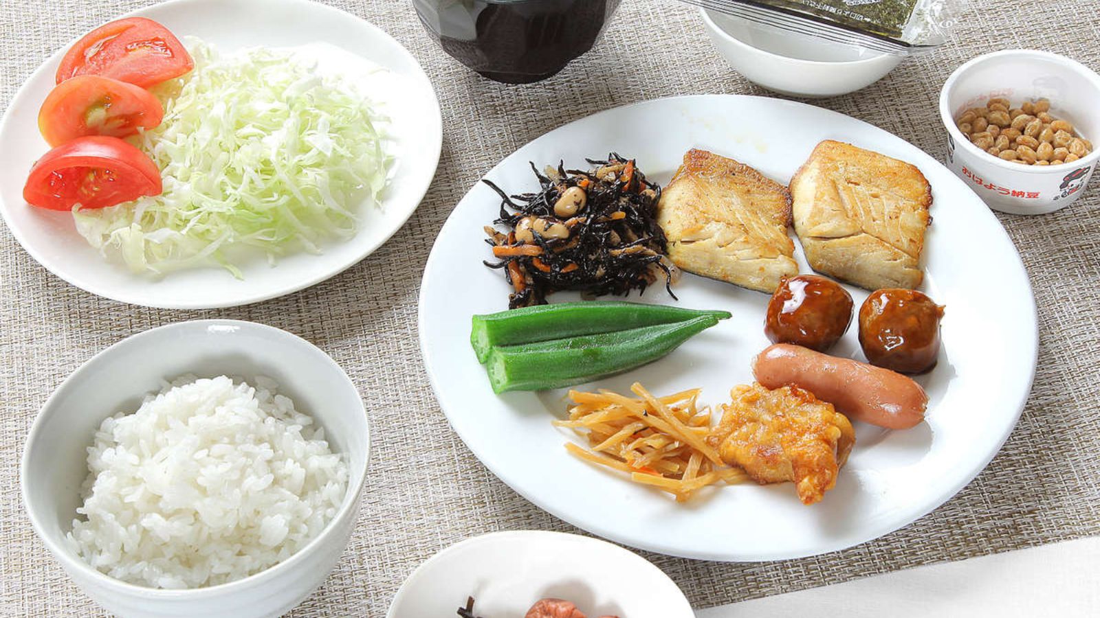 朝食盛り付け※イメージ