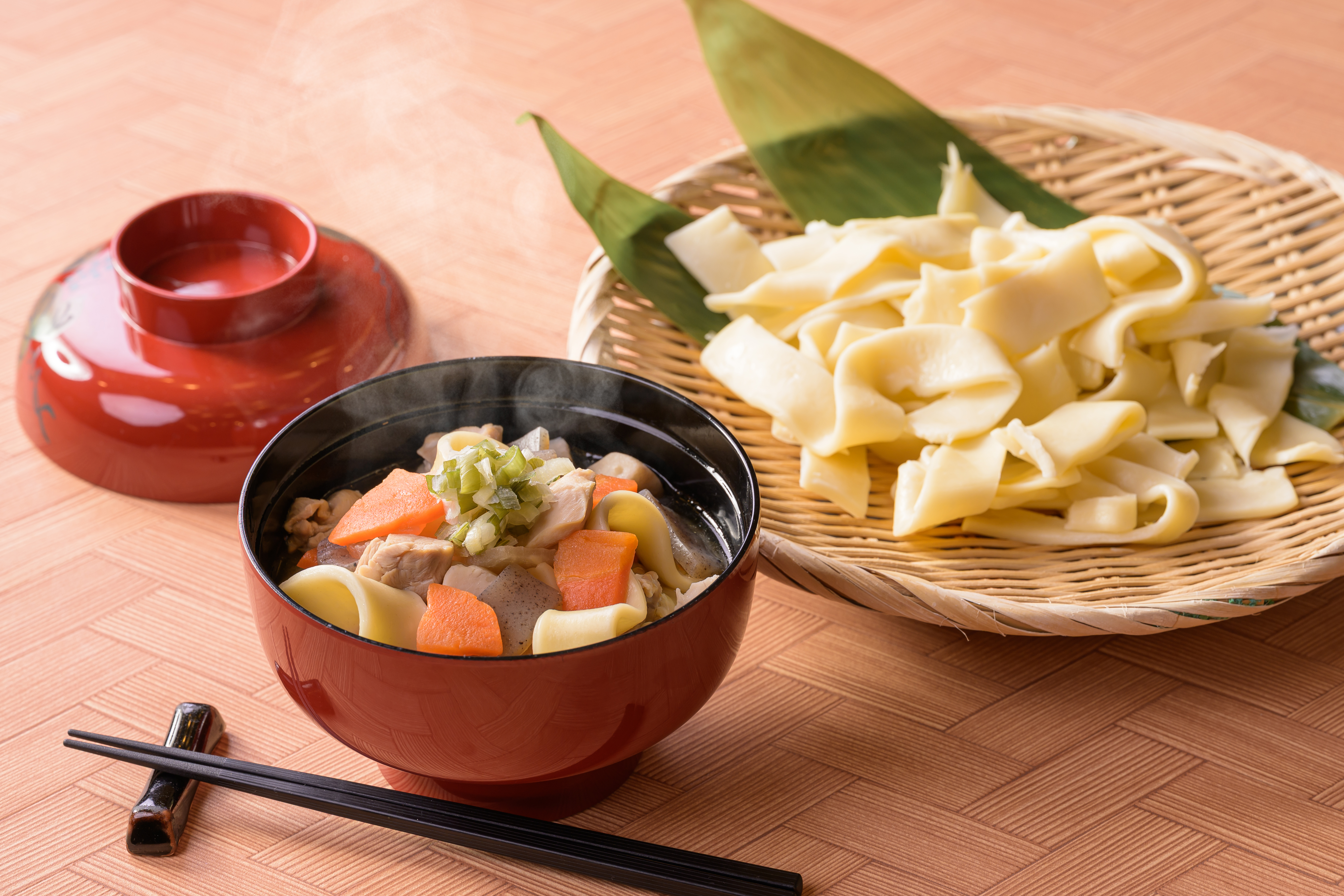 【前橋限定】小麦の名産地である群馬のおっきりこみを使用した、野菜のうまみが重なり合う郷土料理