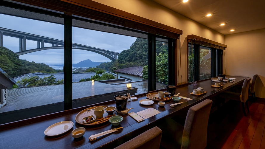 おおいた郷土料理だんご汁・地獄蒸し・りゅうきゅうと”ミルキーブルーの露天風呂”を楽しむ朝食プラン