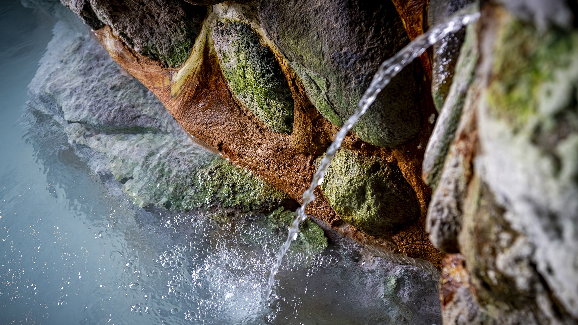 別府八湯の中でもとりわけ薬効が高いと称賛される明礬硫黄泉