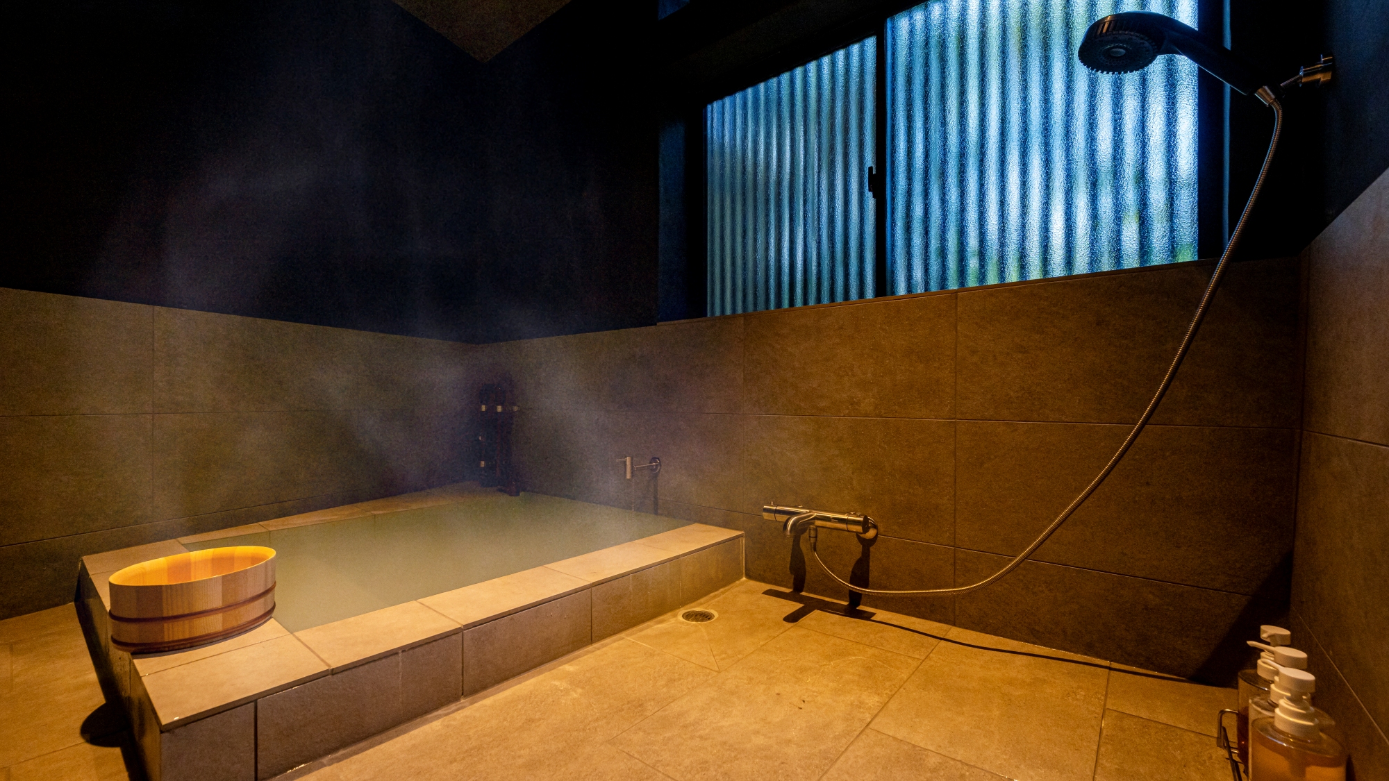 【特別室】源泉かけ流し温泉付和室8畳＋6畳