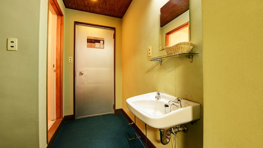 *【和室7.5畳（一例）】当館の一番スタンダードな和室で、お風呂とトイレがセパレートタイプ