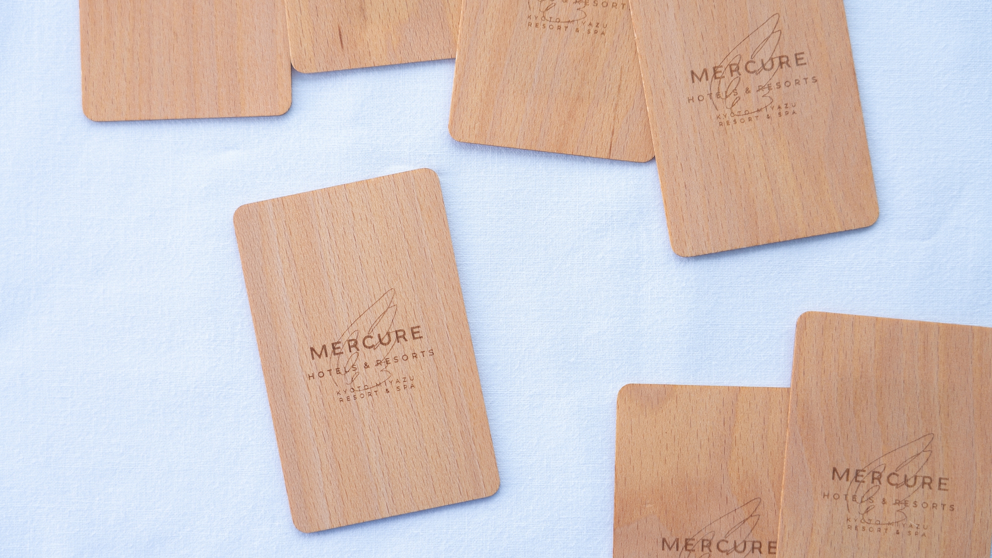 木のぬくもりを感じるカードキー