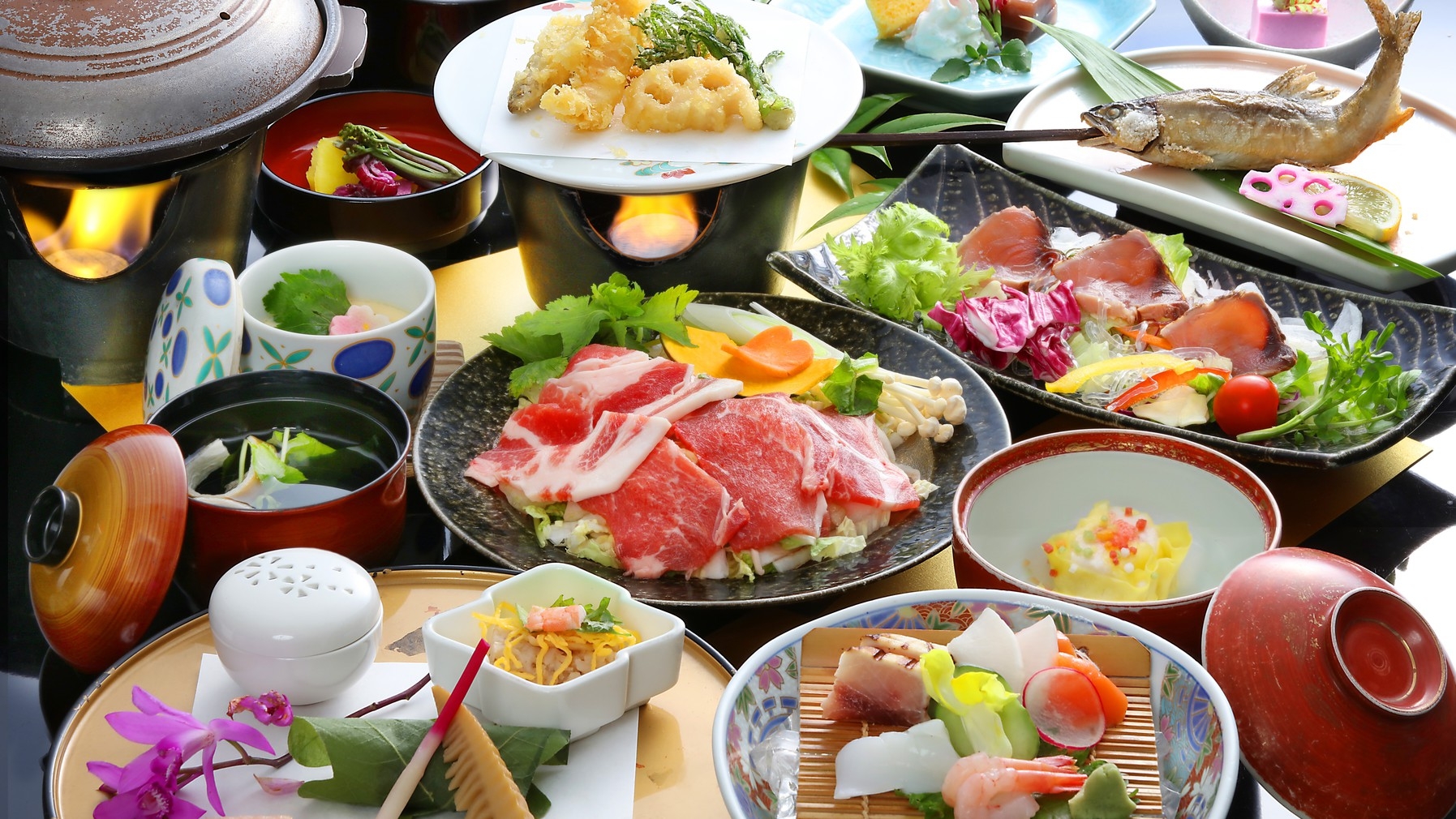 【スタンダード｜会場食】＜1泊2食＞貸切風呂１回無料特典！料理長自慢、旬を味わう季節の会席料理