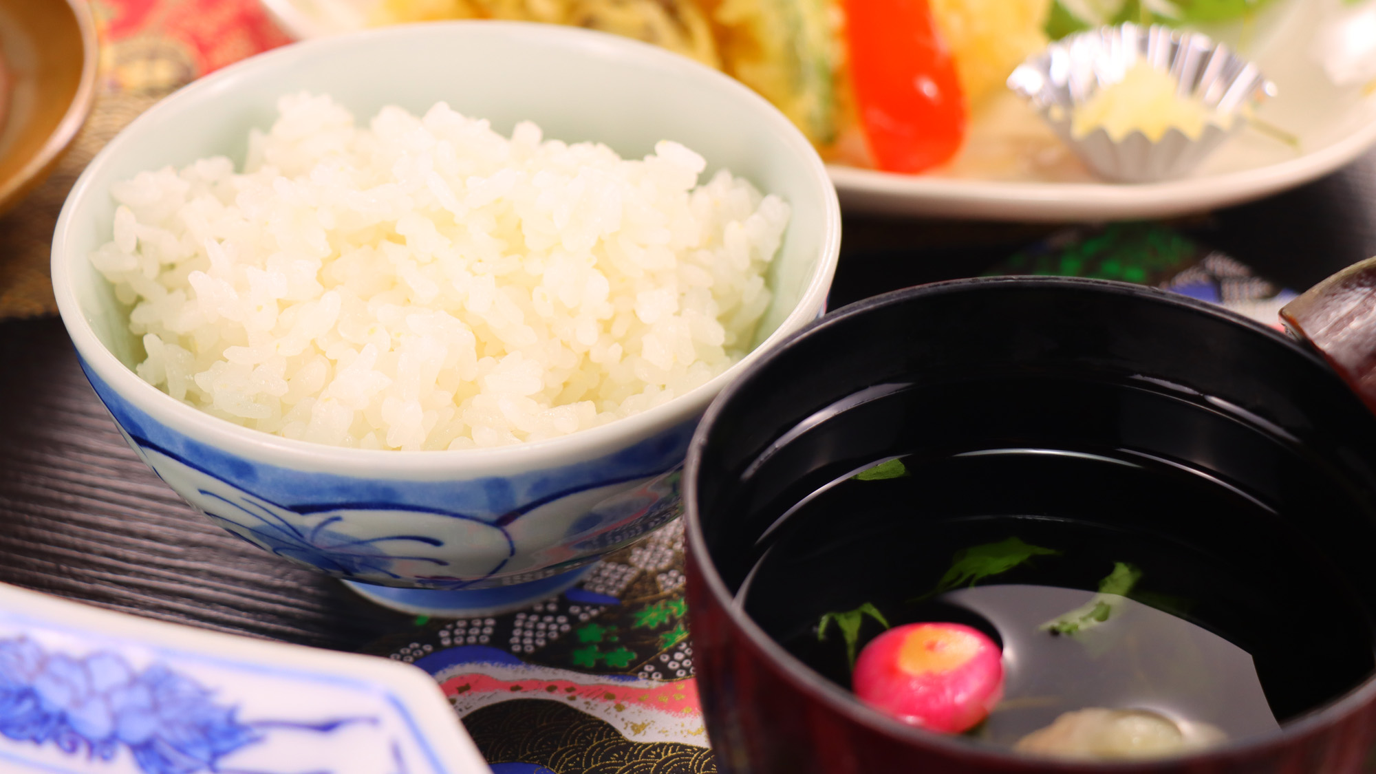 【夕食一例】ご飯、汁物