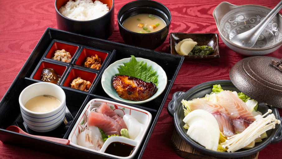 【15％OFF】【楽天スーパーSALE】漁港直送の魚をお刺身に♪　【梅御膳】夕朝食プラン