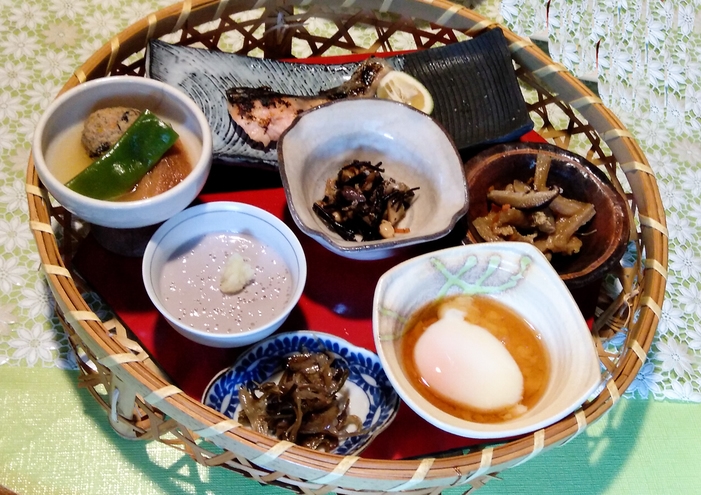 【夕食なし】5ヶ所の家族湯（貸切風呂）でゆっくり／一泊朝食付きプラン