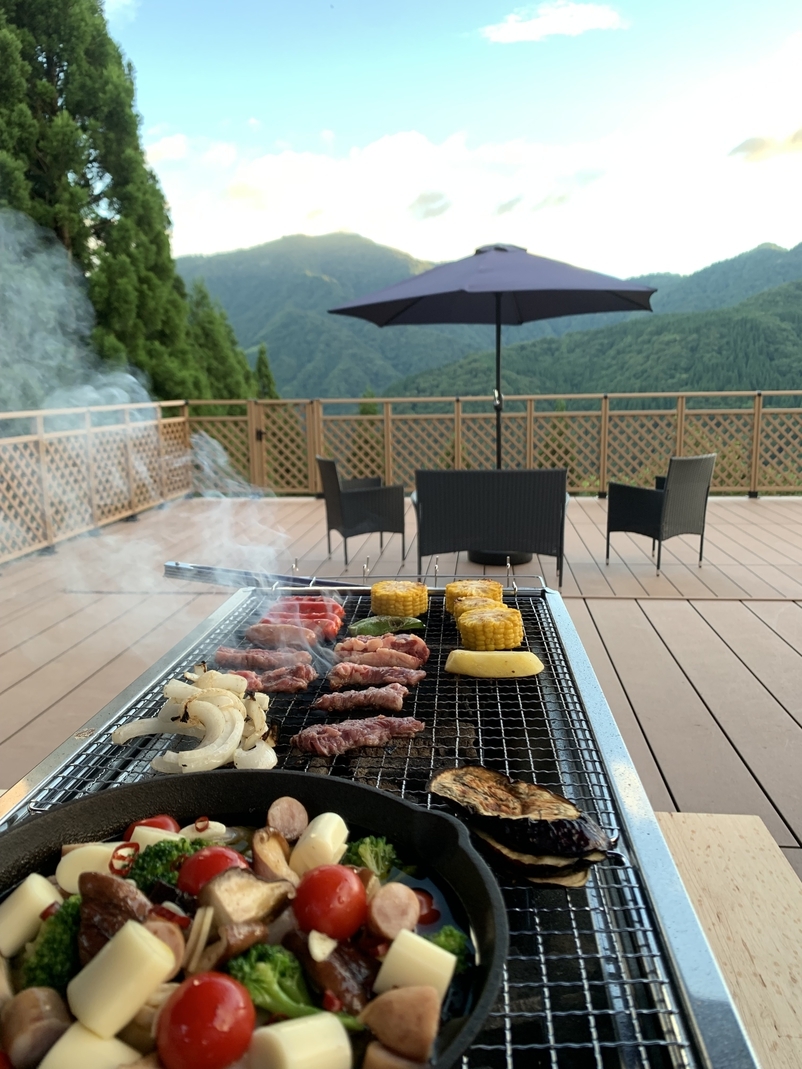 絶景テラスで味わう八鹿豚のBBQプラン