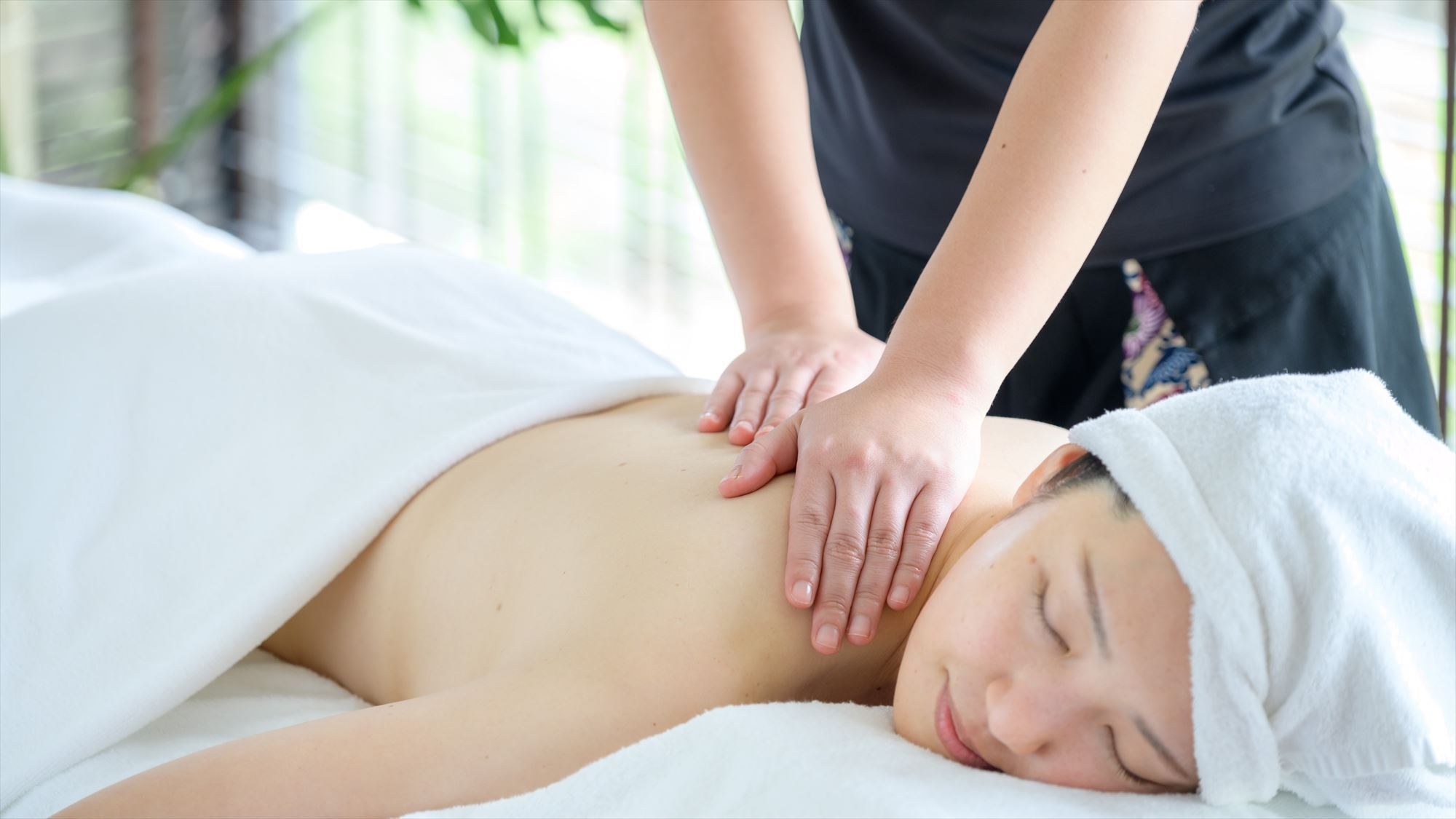 【3連泊以上】ホテル滞在を自由にカスタム　1室7000円分の館内利用券付（朝食付）