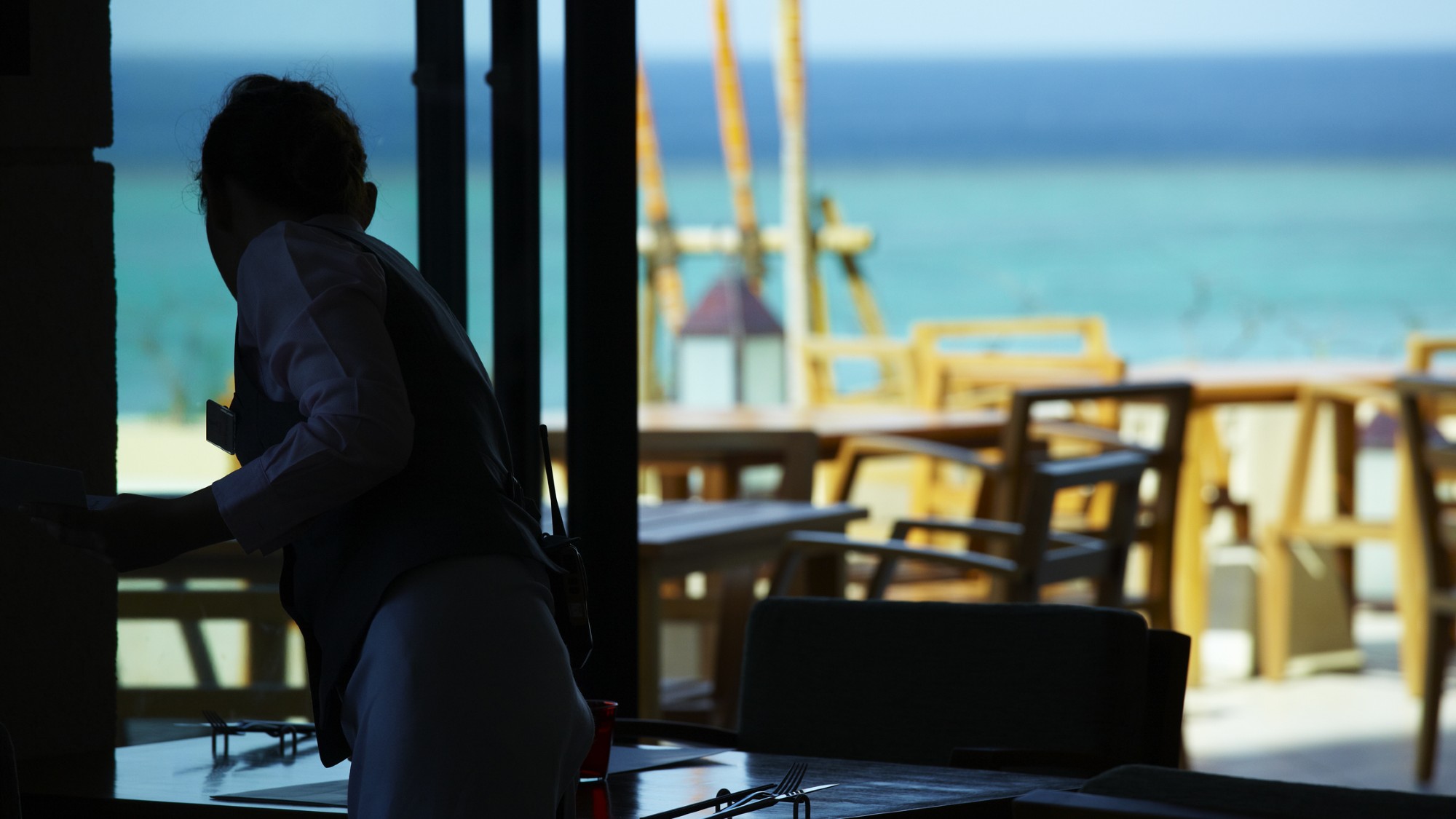 Wine＆Dining The Orange】シーフード＆肉料理を愉しめるカフーのメインダイニング