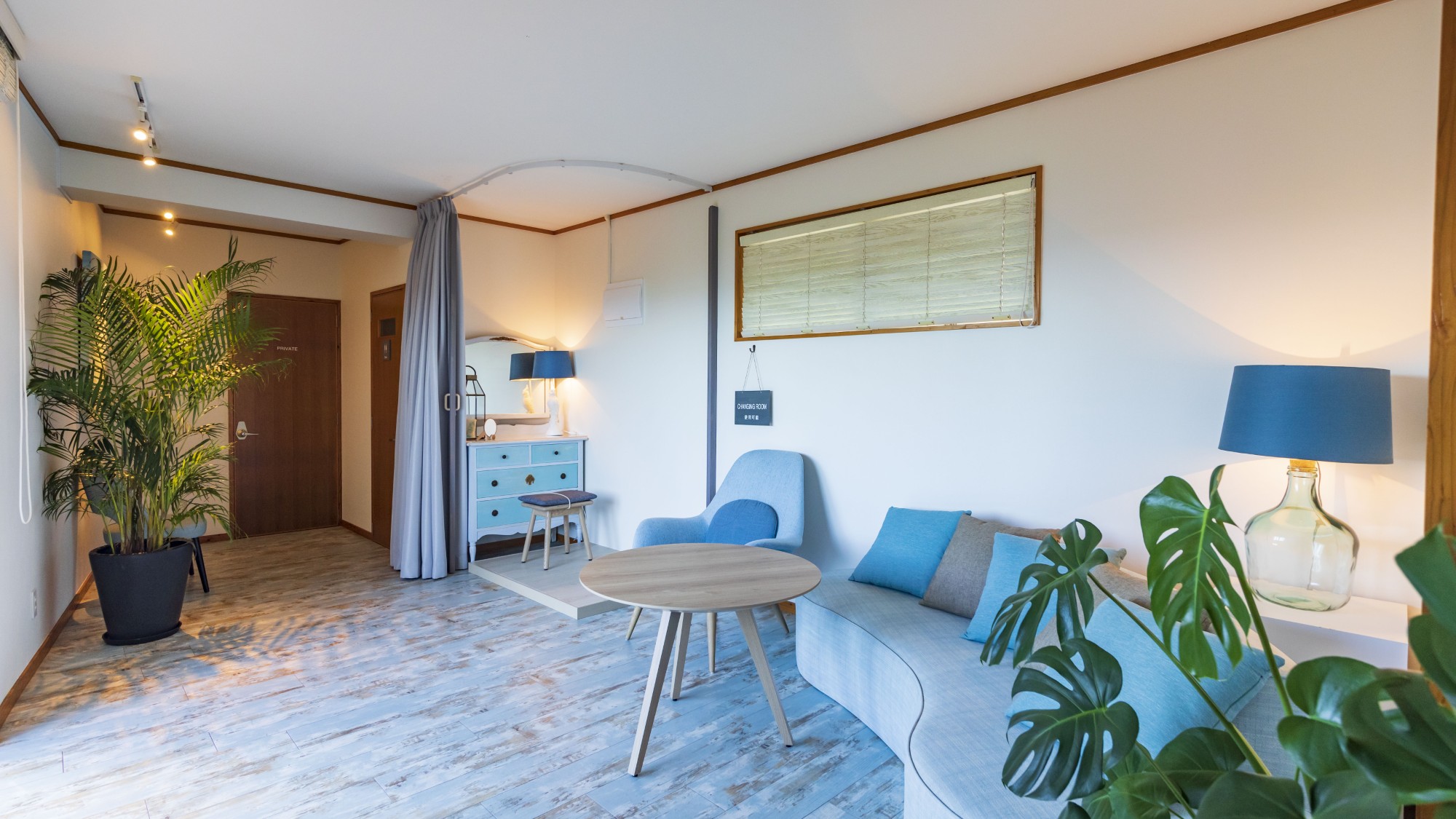 【Beach House】フリーフローでお好きなドリンクを選んで、心地よいひとときを