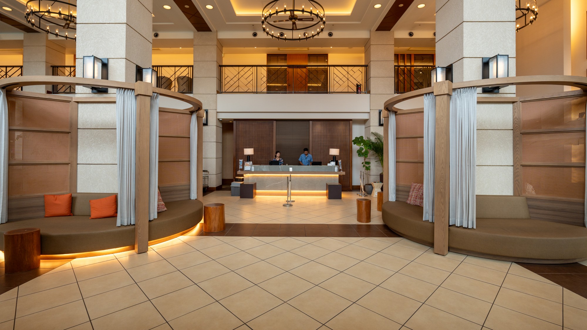 ■ホテル棟　ロビー