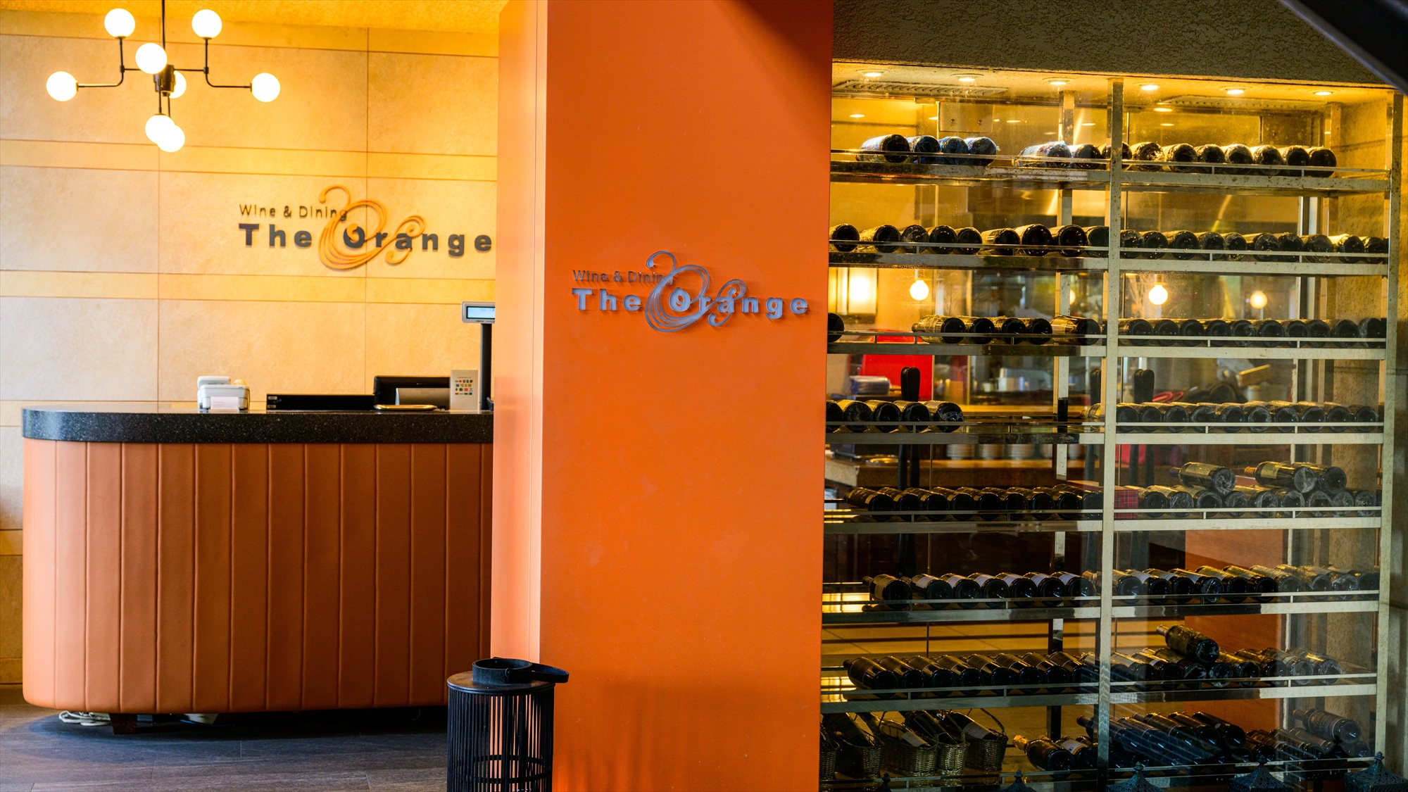 【Wine＆Dining The Orange】シーフード＆肉料理を愉しめるカフーのメインダイニング
