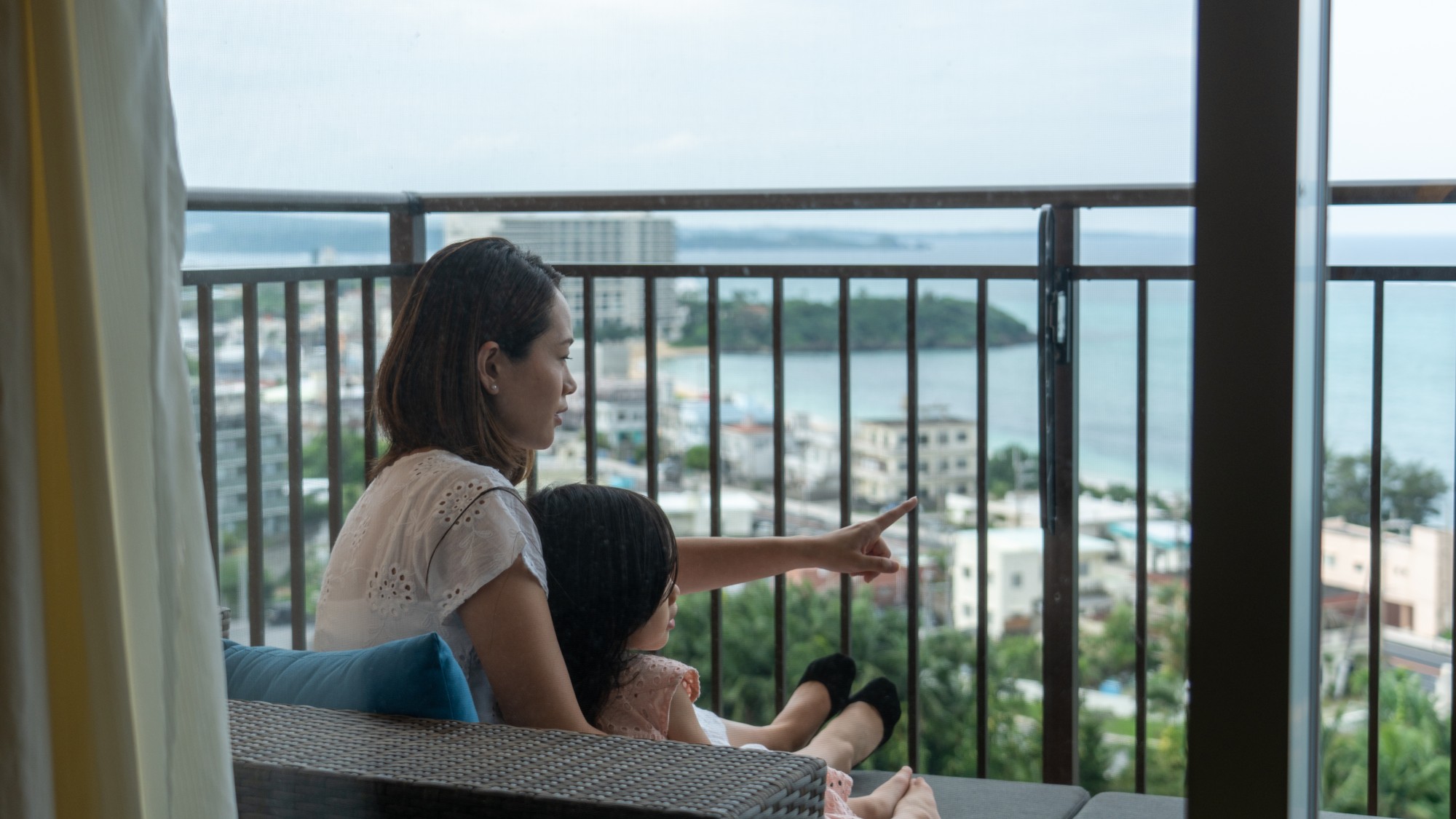 【滞在イメージ】平均70㎡のゆとりある客室は全室オーシャンビュー 