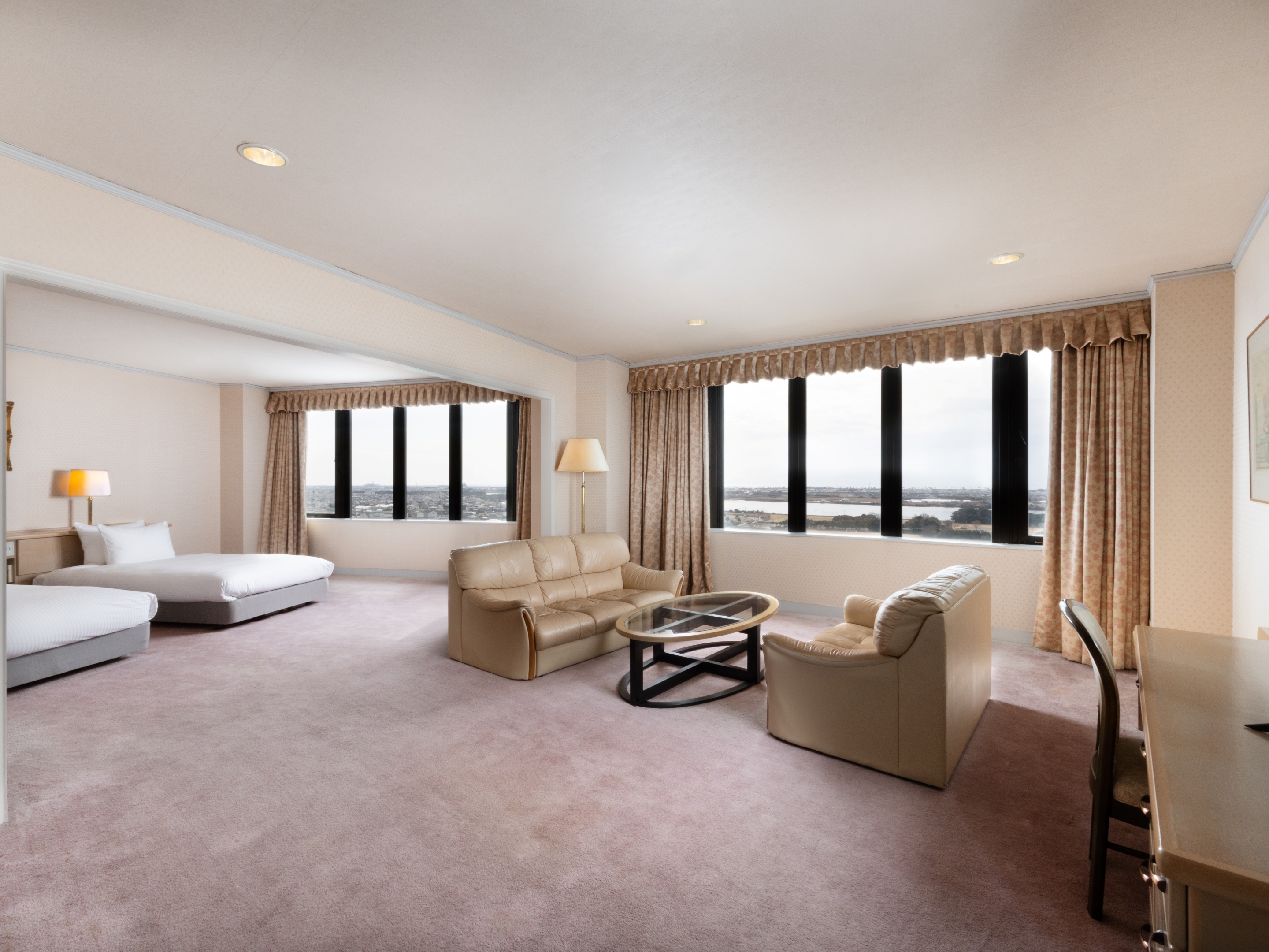 クラシックジュニアスイート洋室