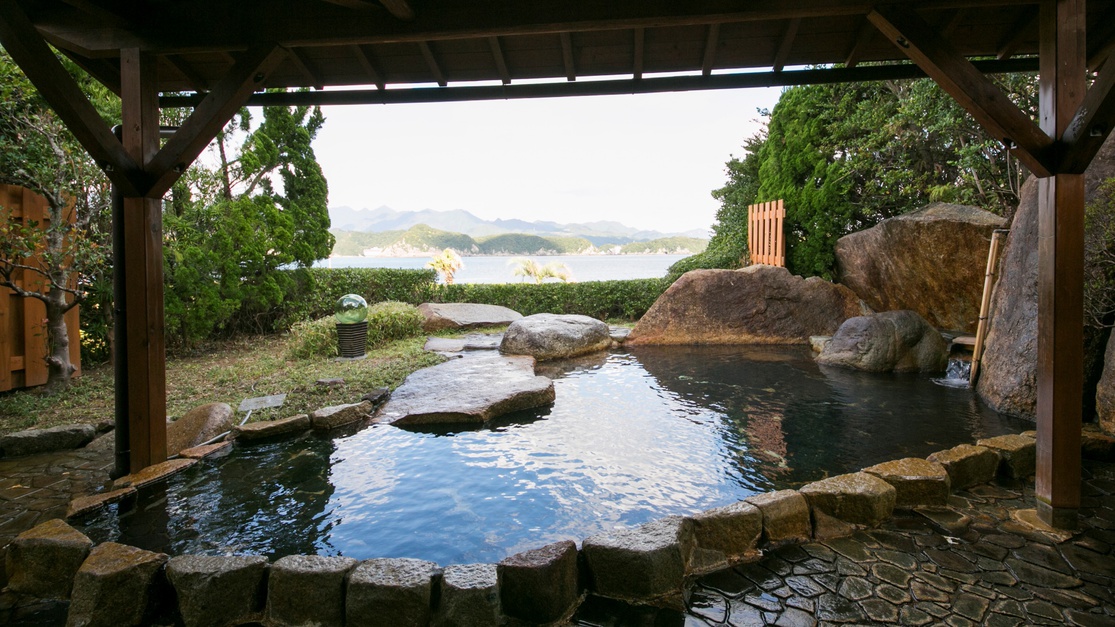 【1泊2食】夕食はレストランでごゆっくりと≪全室無料Wi-Fi完備・姉妹館、提携館の温泉利用無料≫
