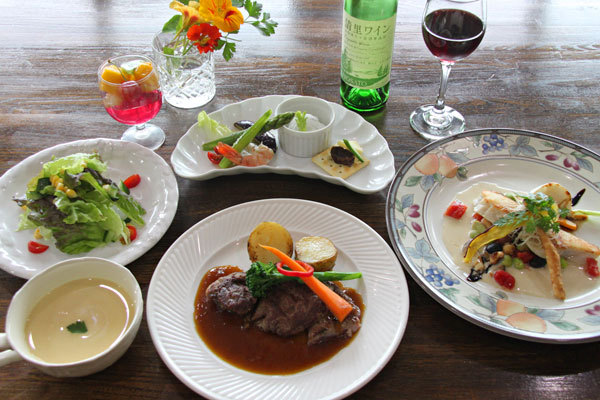 山梨で食事がおいしいペンション