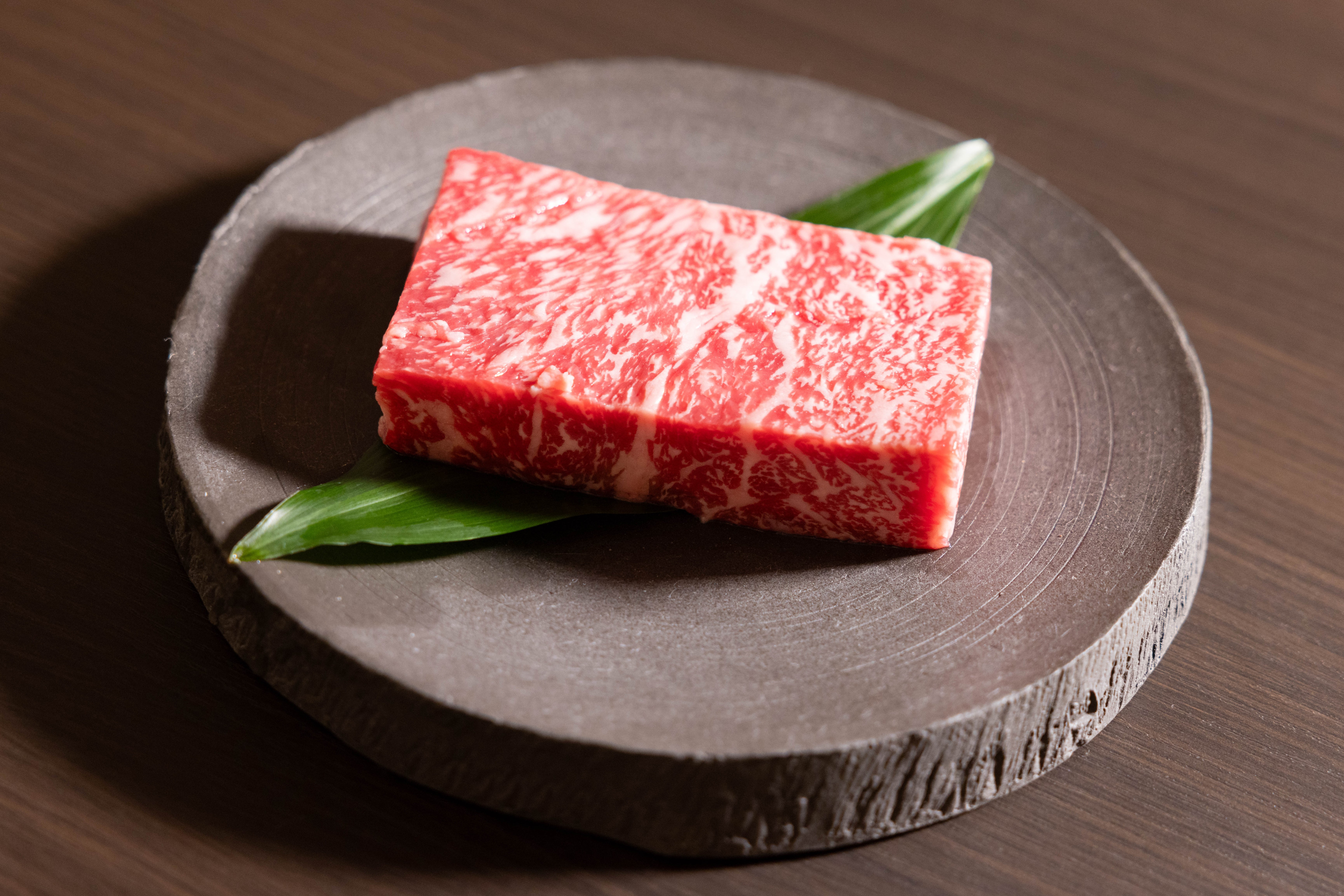 三重ブランド松坂牛～せいろ蒸しやステーキで～