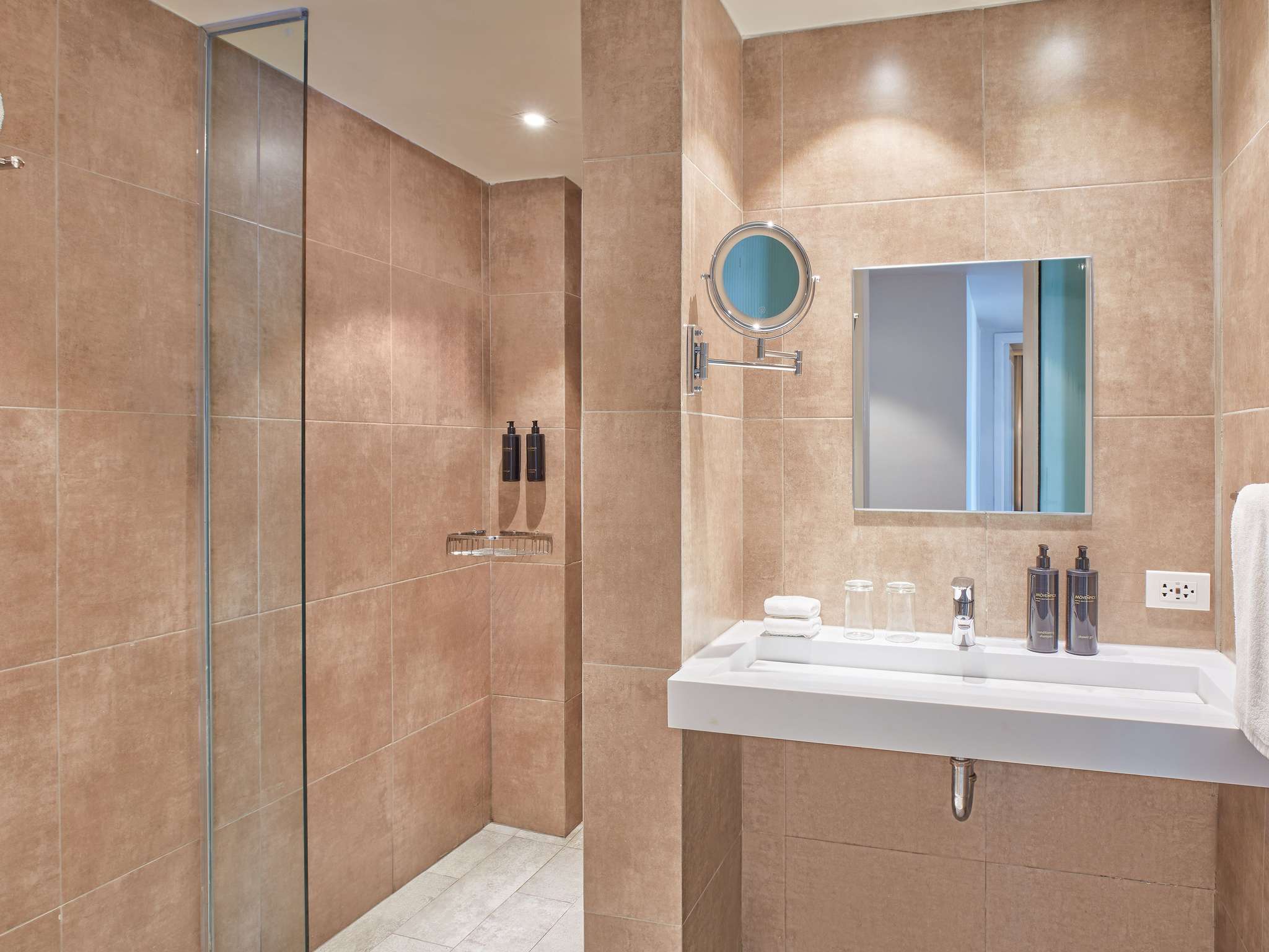 プレミア1ベッドルームスイート　バスルーム