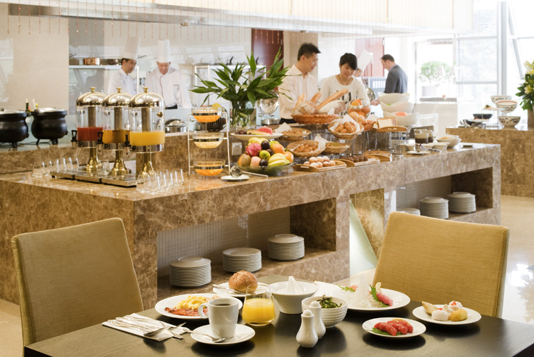 西洋料理レストラン(Caf&eacute; Mistral - Western Restaurant)