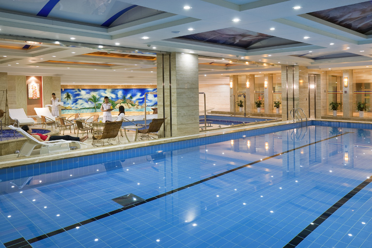 プール(Swimming Pool)