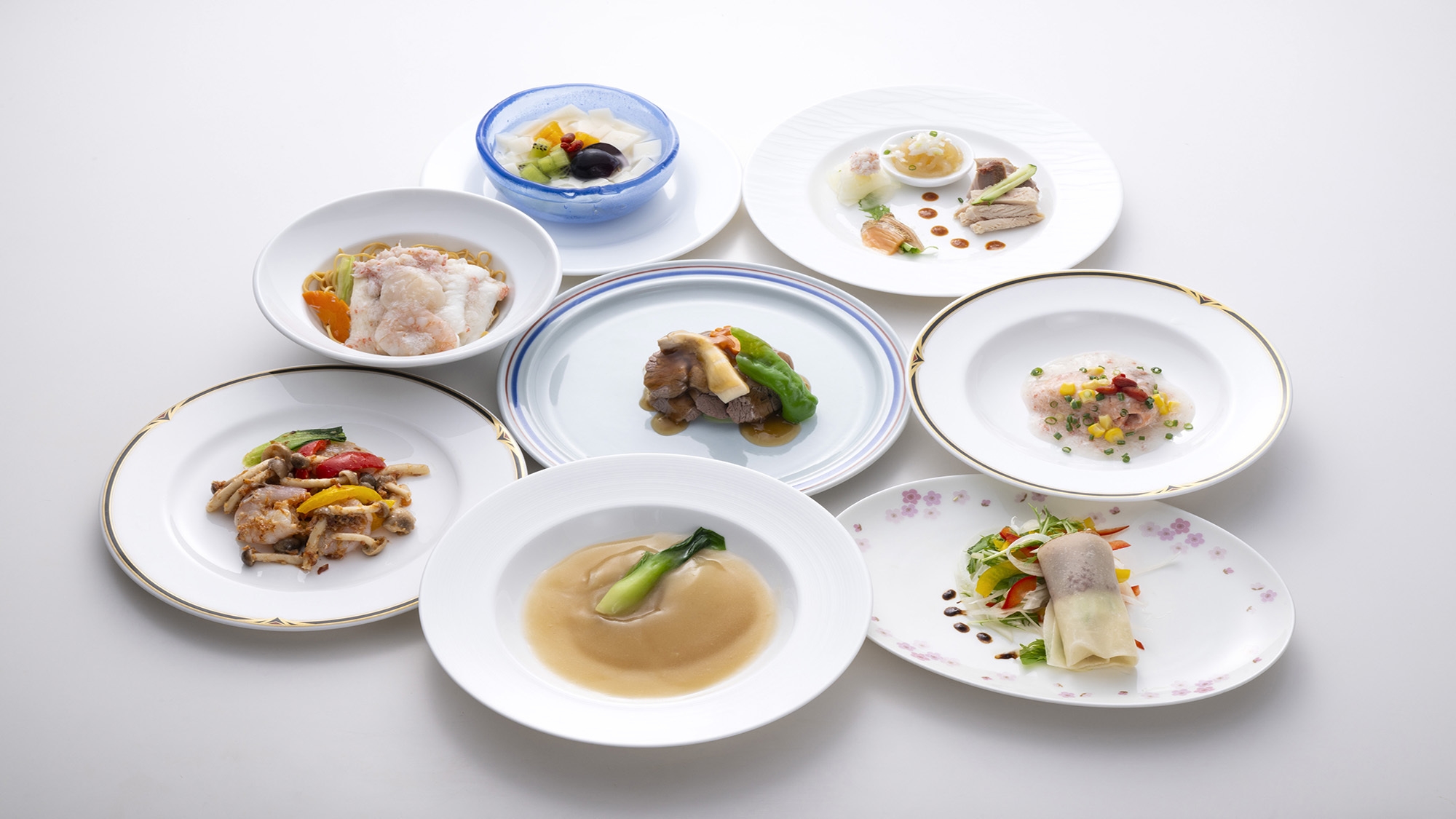 【夕朝食付】フカヒレ姿煮と北京ダックコース｜夕食はレストラン「犀江」で愉しむ旬のコースはいかがですか