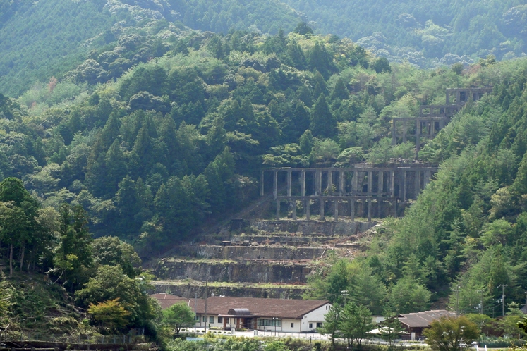 鉱山選鉱所跡