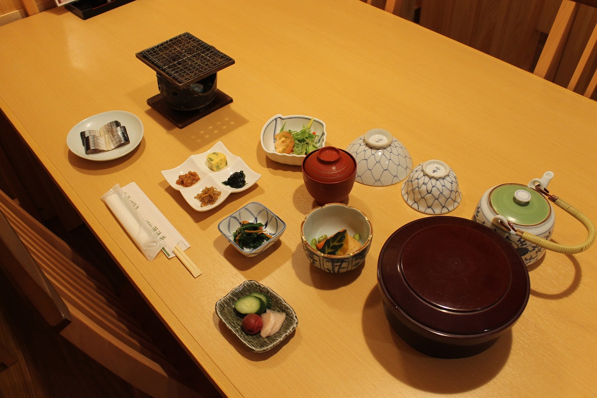 朝食