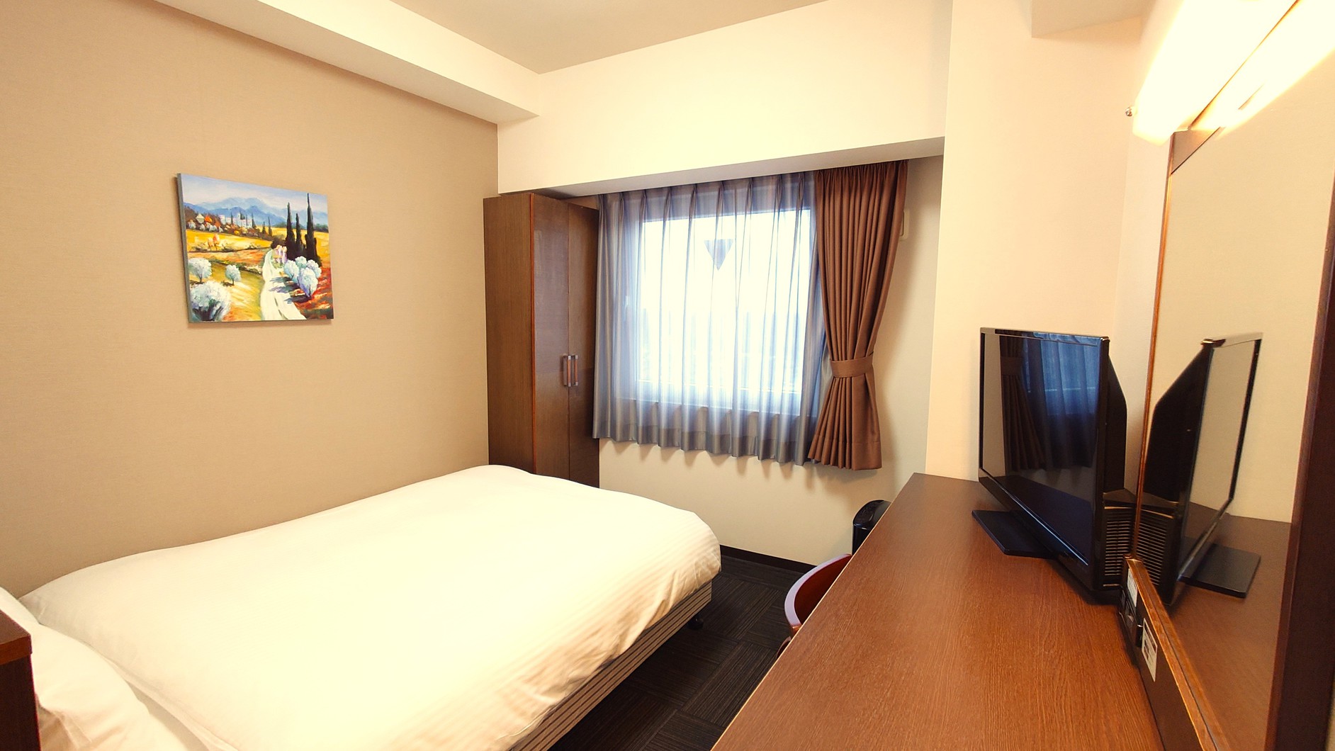 セミダブルルーム①