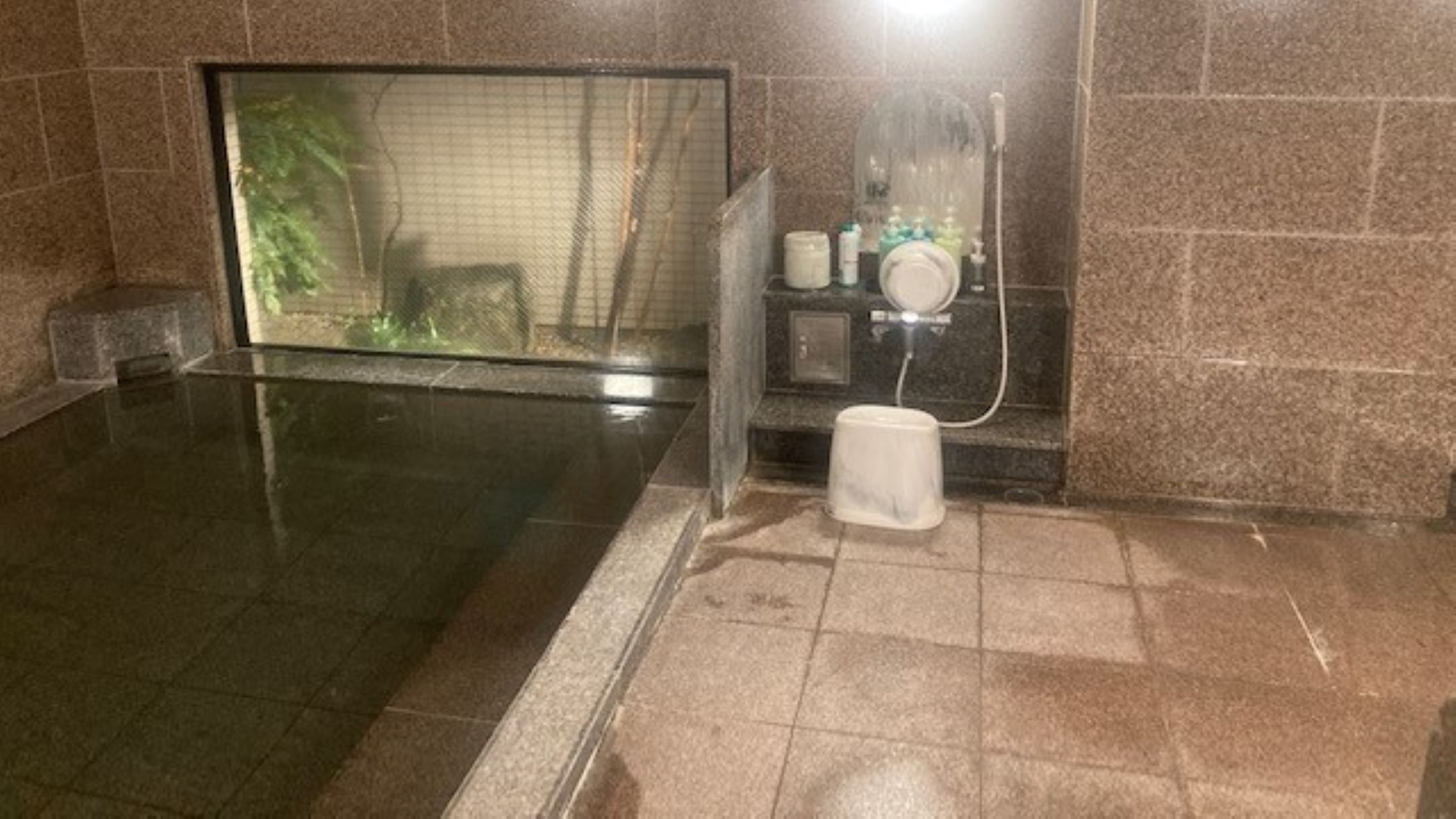 男性大浴場　浴場②