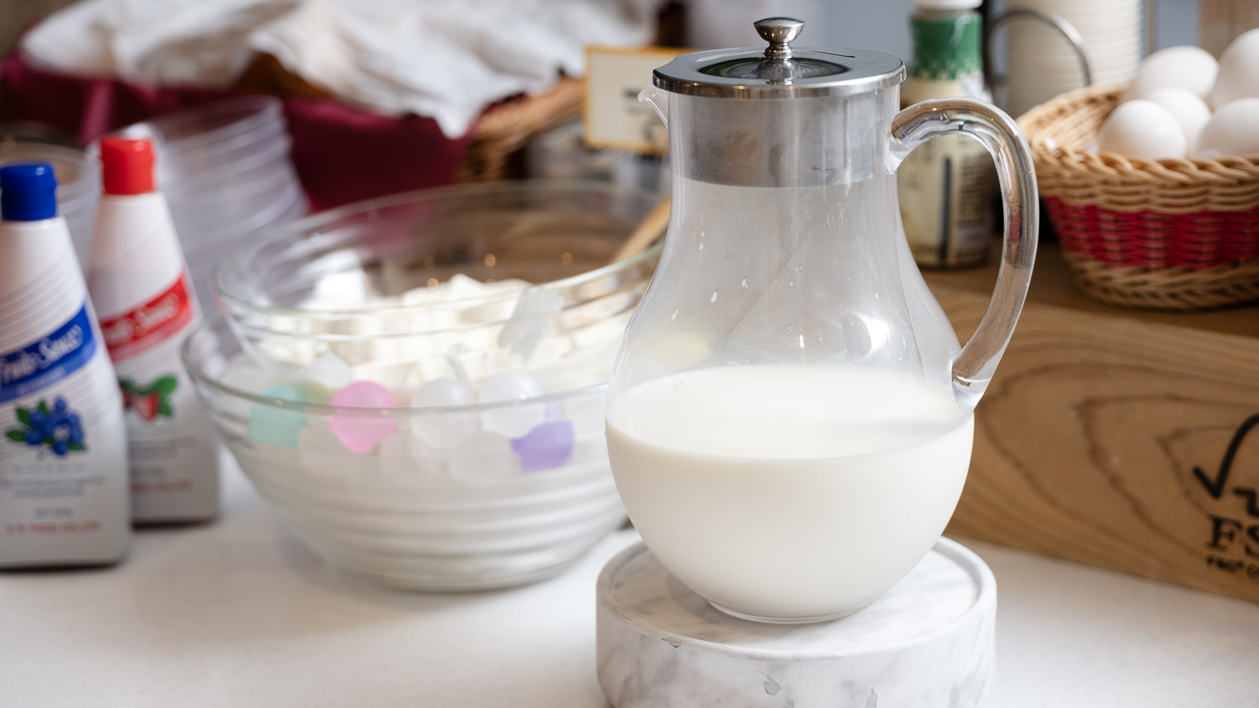 毎朝牛乳をご用意しております