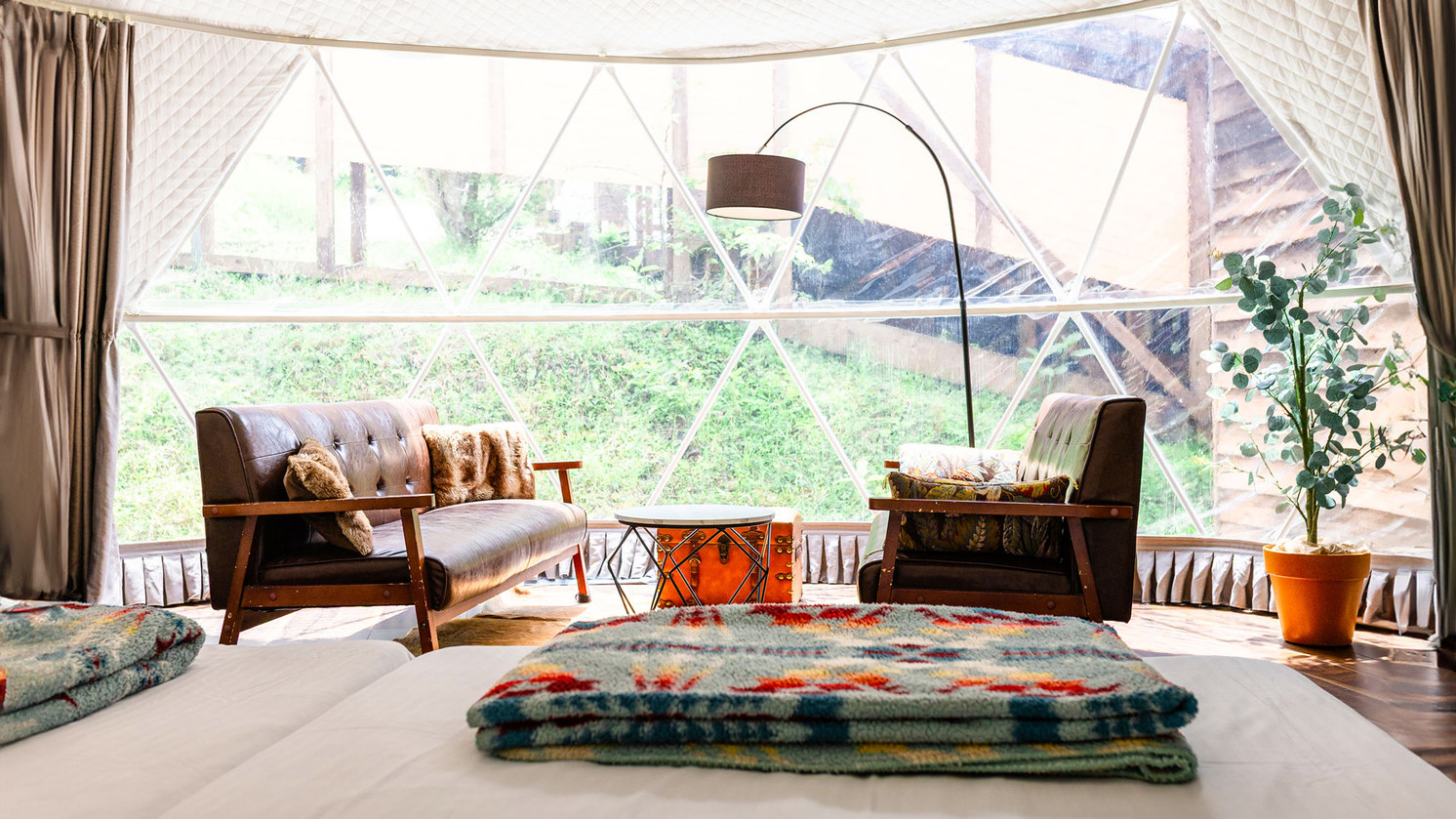 【スイートドームテント6M＜エアコン完備＞】