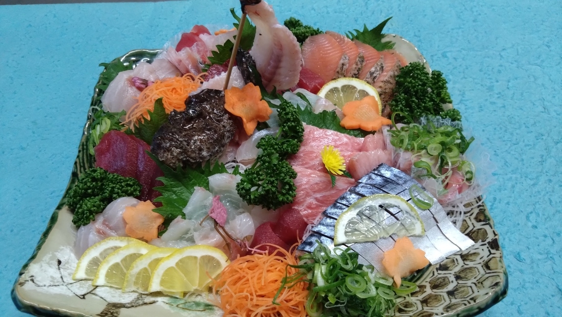 【1泊２食付/禁煙室】瀬波温泉民宿 実績No.1！ お刺身盛合わせ控えめプラン
