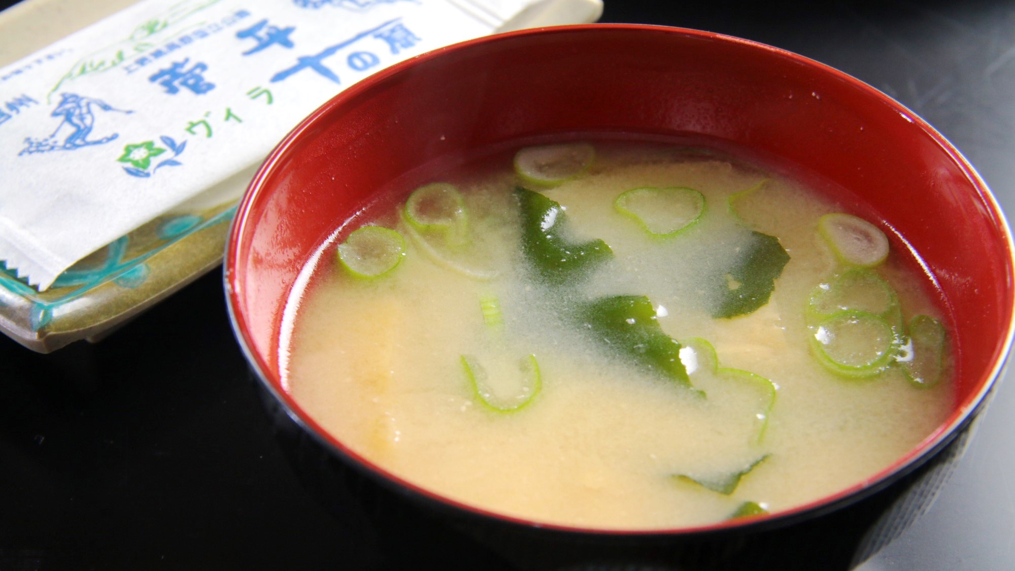 朝食　味噌汁