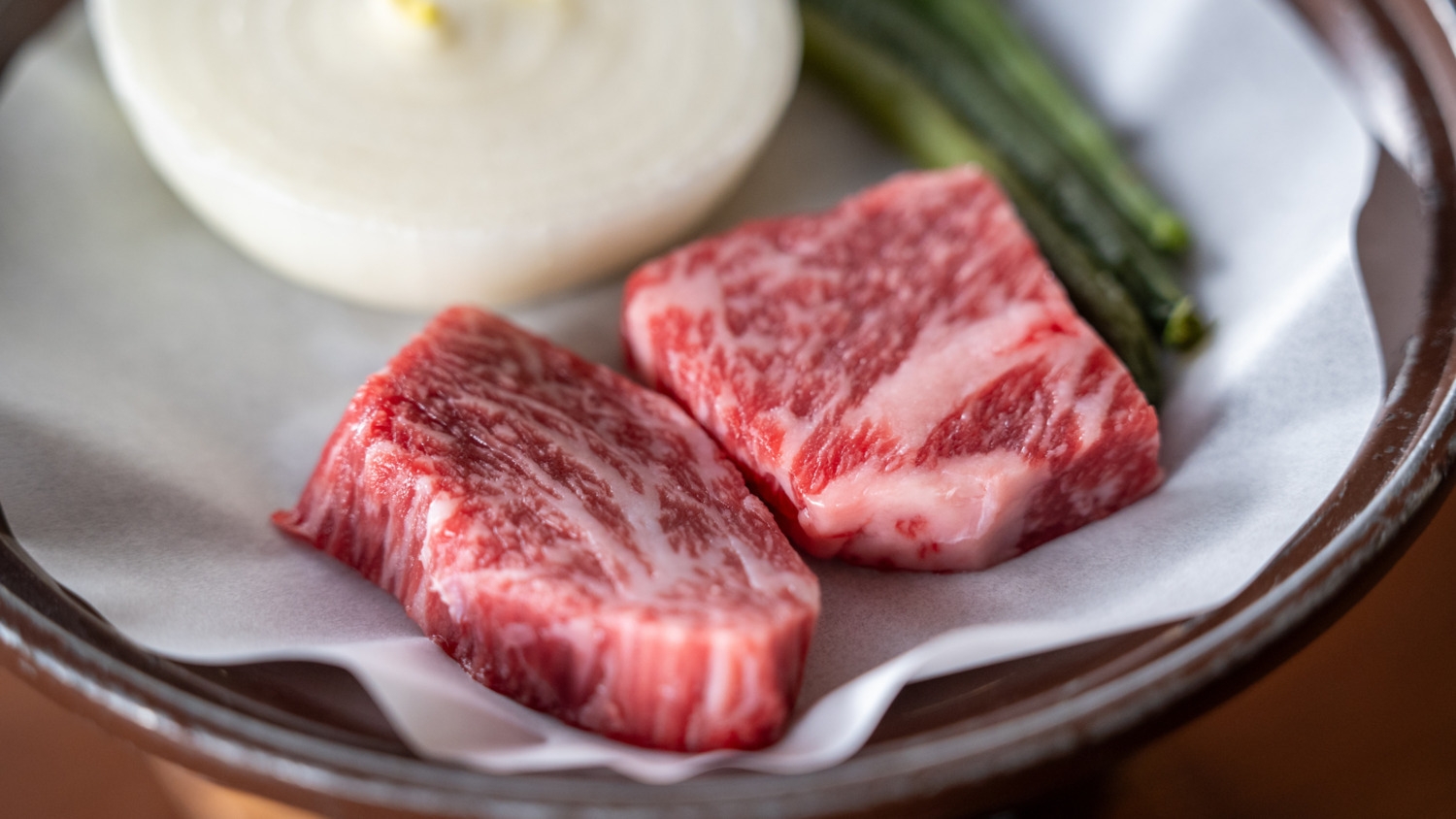 【夕食ランクアップ】Wメインで楽しむ夕餉〜甲州ワインビーフ陶板焼き付〜オールインクルーシブ1泊2食