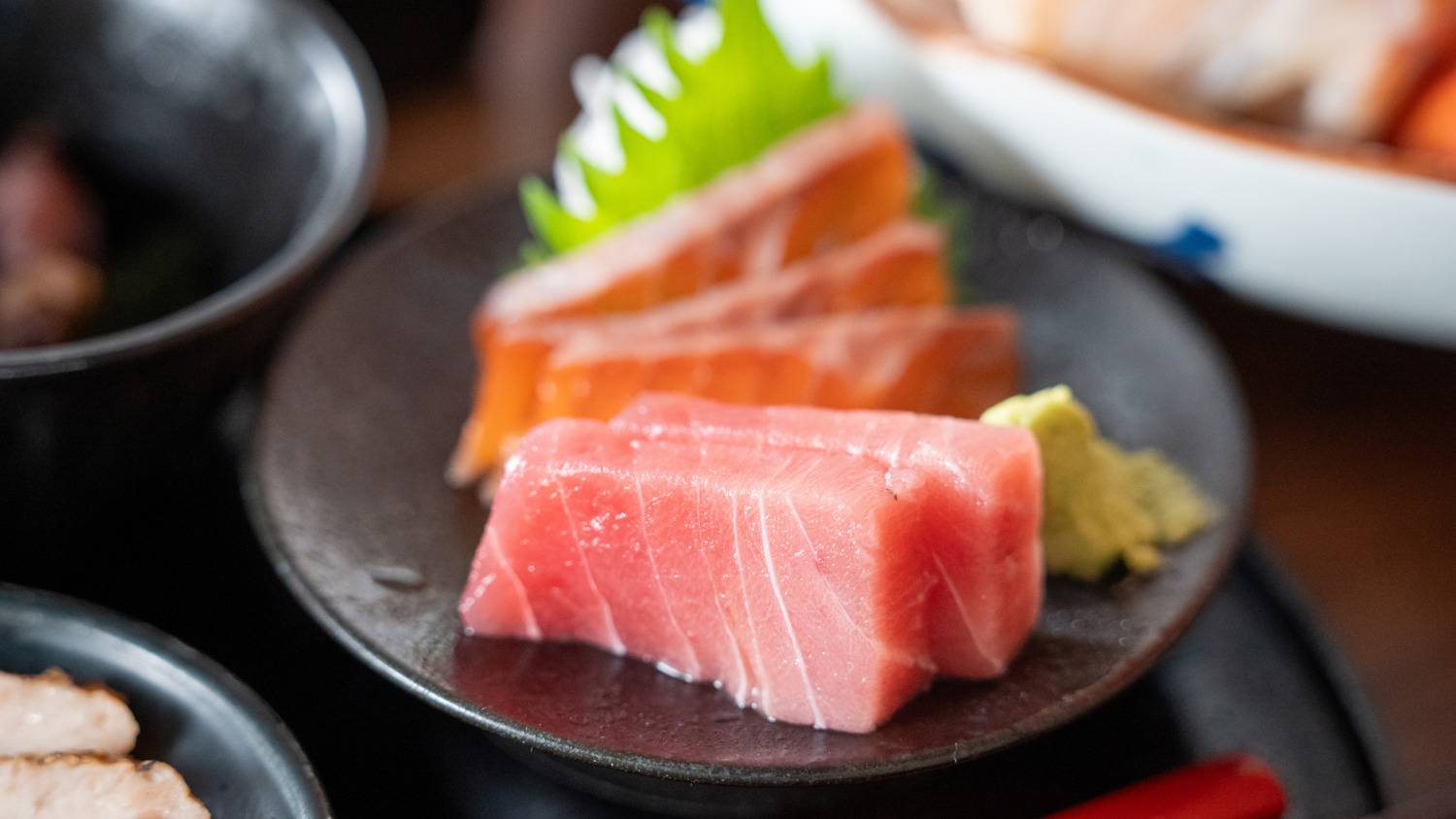 【夕食】甲斐柚子サーモン×鮪のお刺身(※写真は一例)
