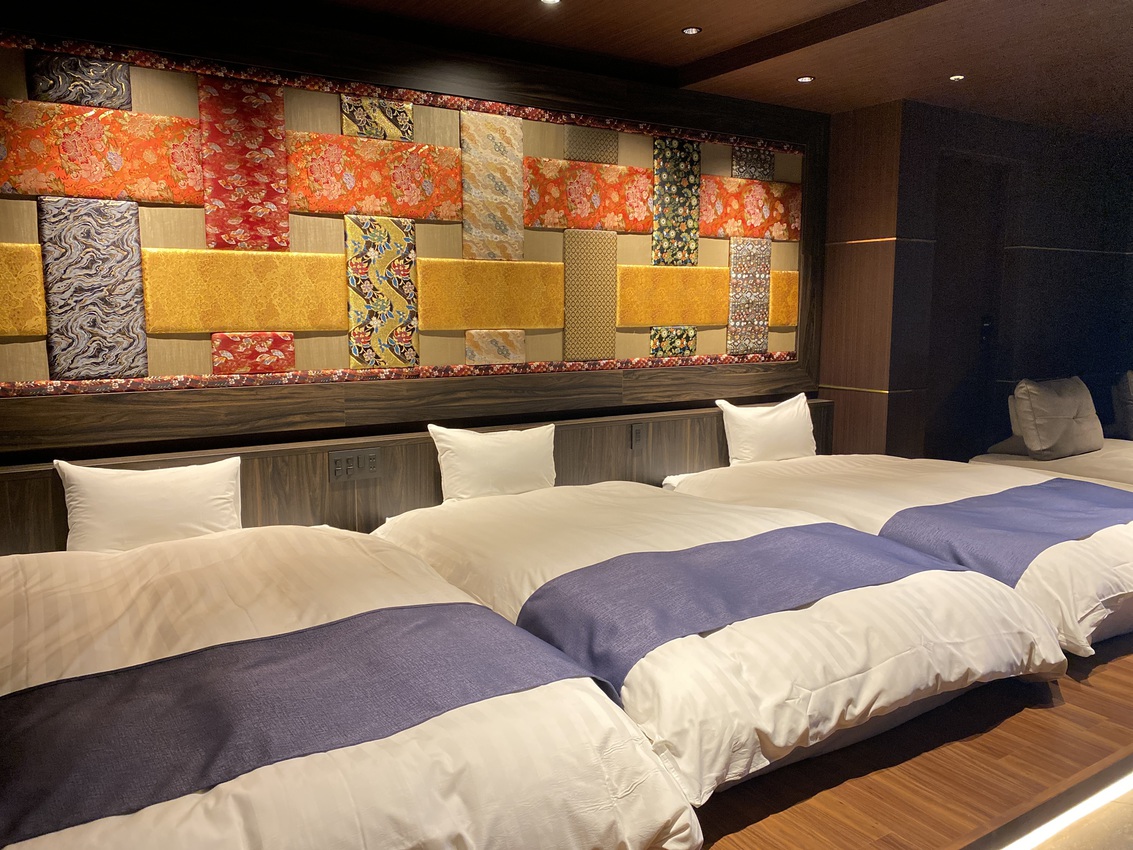 クラブトリプル