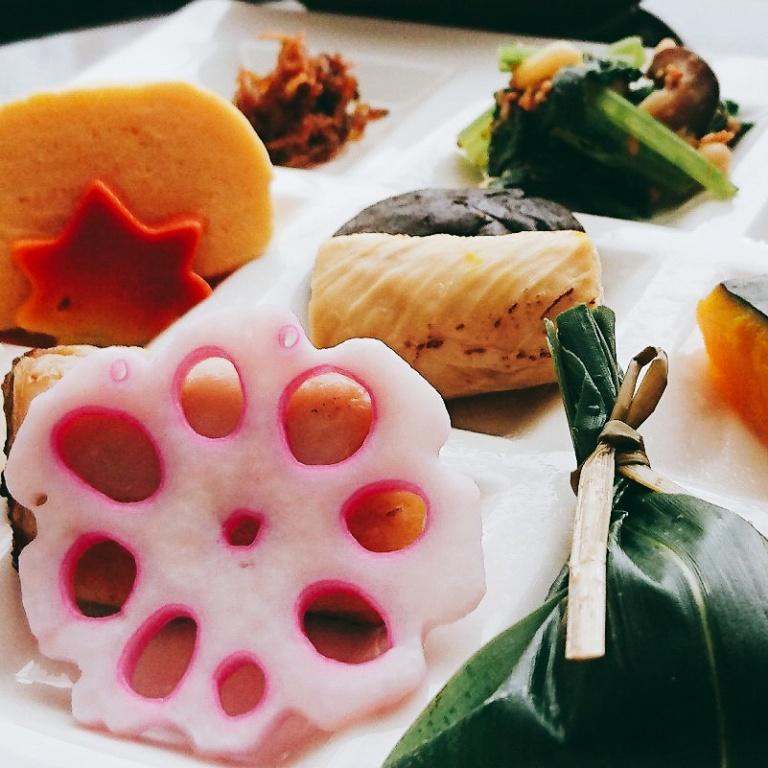 【京都で過ごす年末年始／朝食付】　お部屋で愉しむ老舗京料理店「はり清」の仕出し和朝食