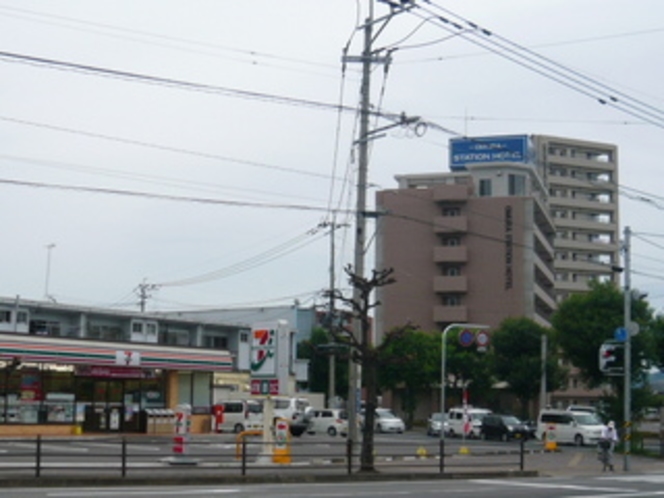 コンビニは目の前