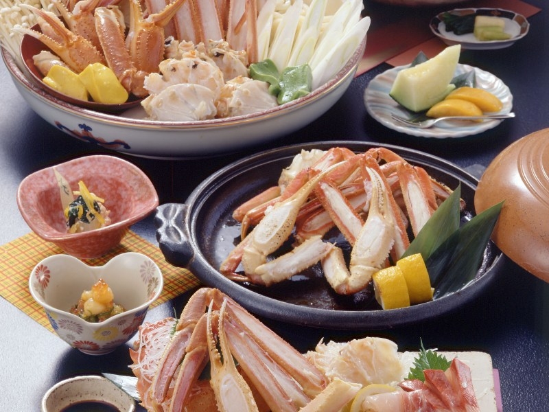 【ペット同室OK】夕食はわんちゃんと一緒に姉妹館「海潮園」で松葉ガニ料理プラン 