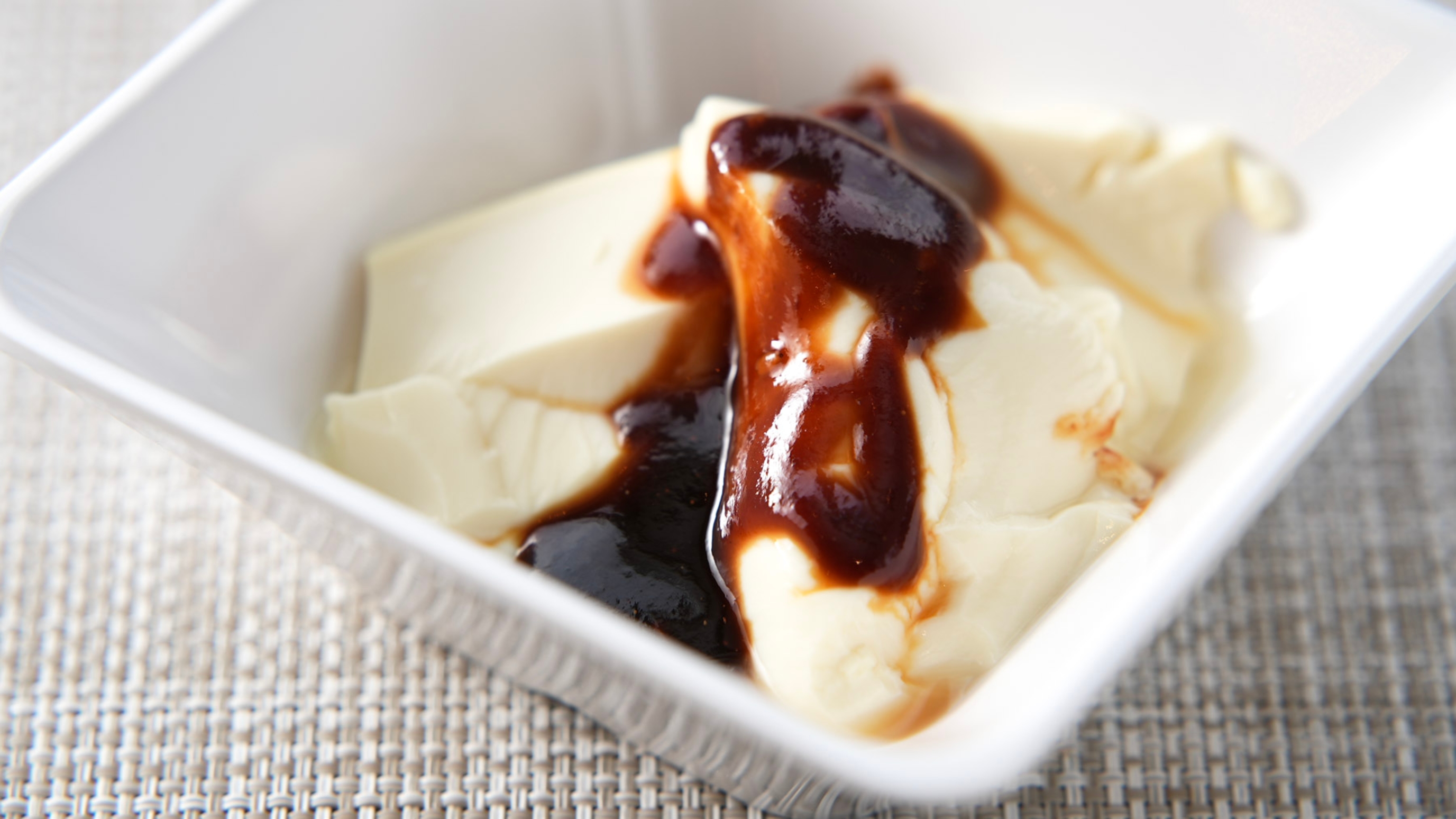 できたて豆腐はみそとの相性抜群♪