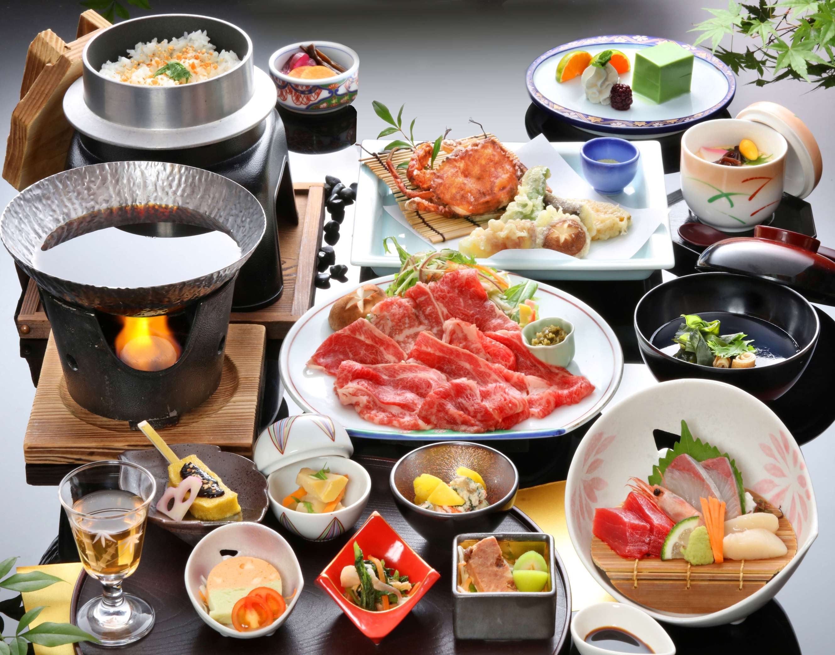 「博多和牛のたちばなワイン鍋と渡り蟹」特別会席プラン(12/11〜2/16)1泊2食13，480円〜
