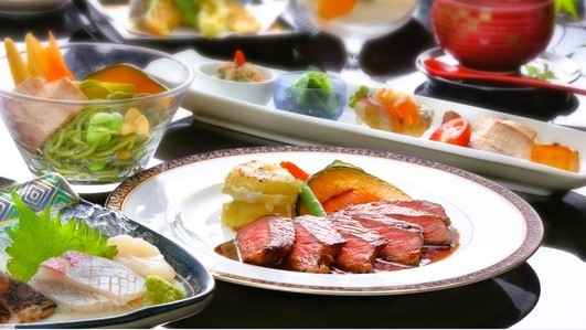 ドッグコテージ（ペット可）2025年夏 ステーキがメインの夏会席宿泊プラン(7/19〜8/23)