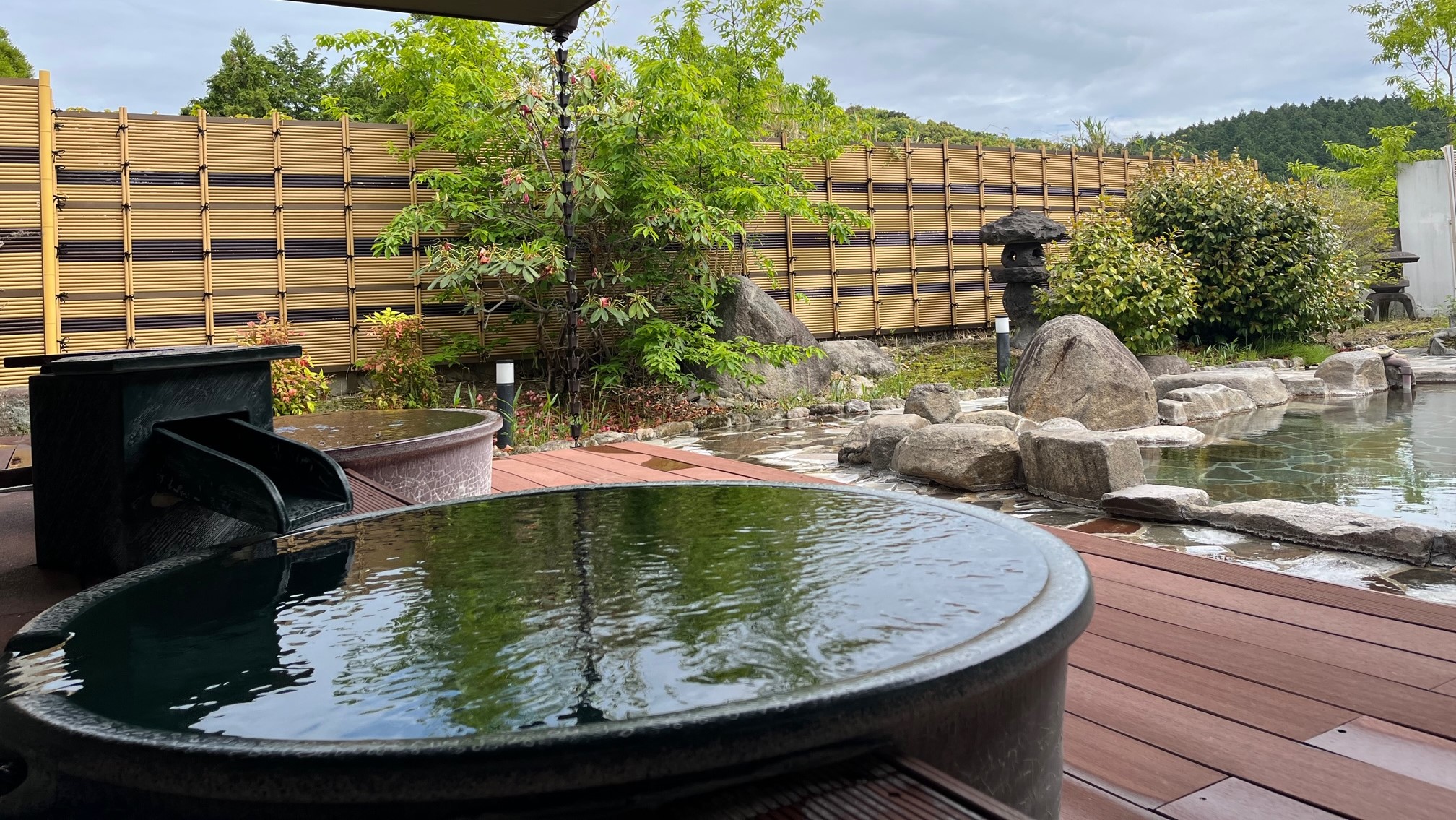 大浴場しゃくなげ露天風呂/陶器風呂