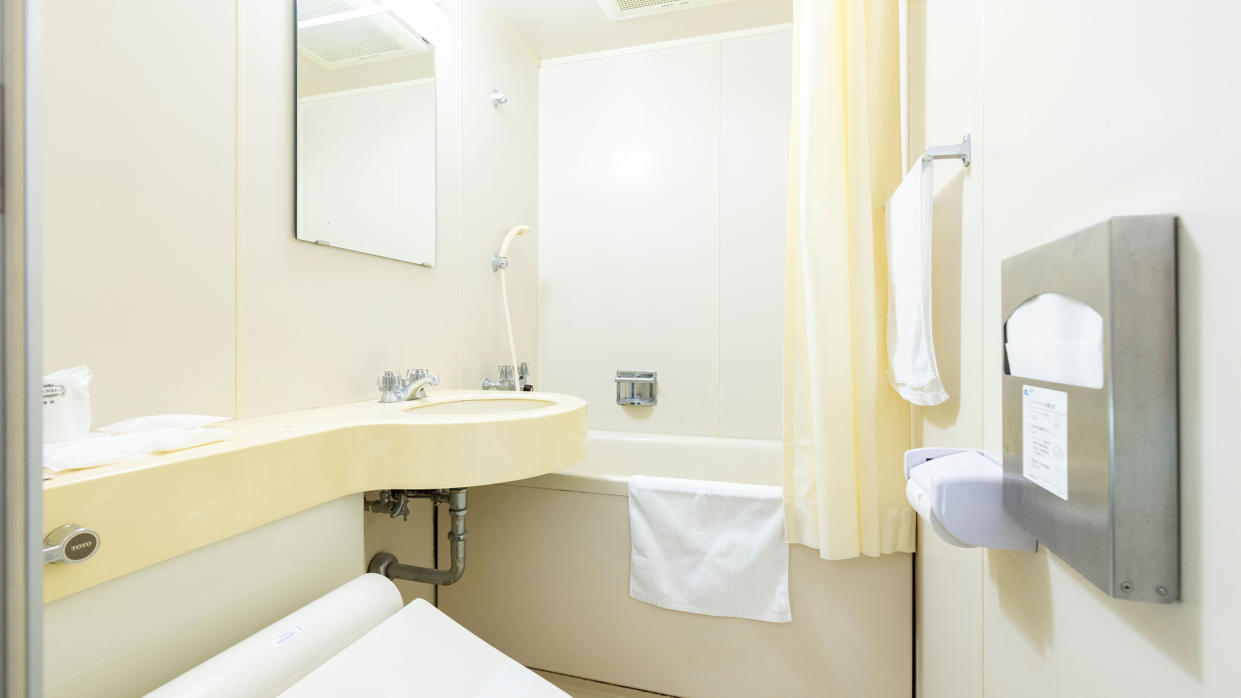 ホテル洋室　水廻り