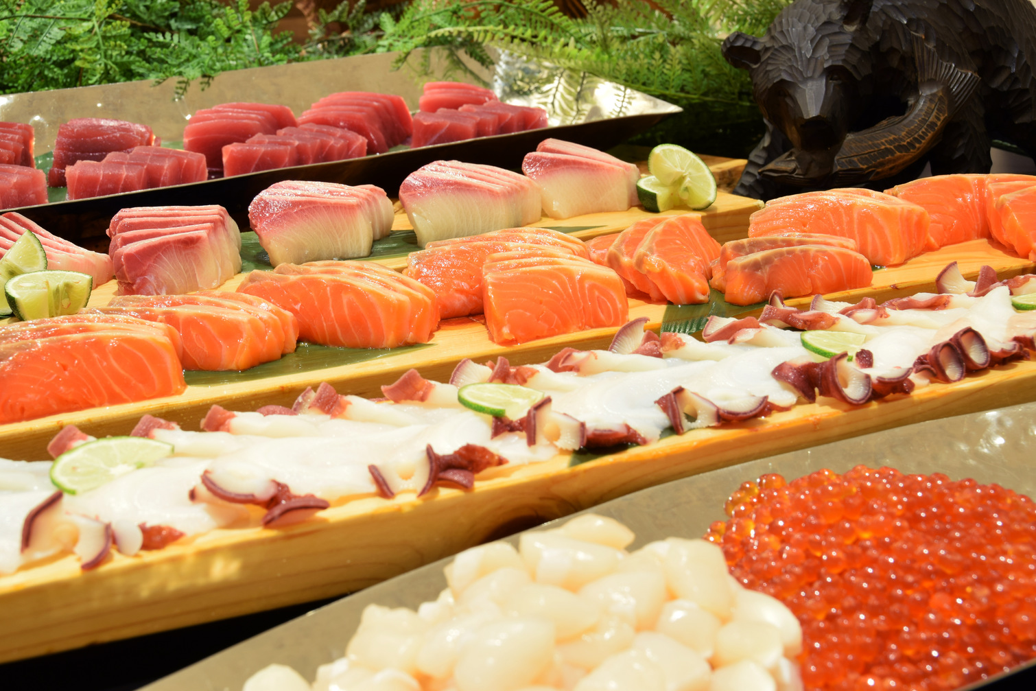 【早割14】5％OFF！　第一滝本館のカニ食べ放題の夕食と温泉を楽しむ／ビュッフェ夕・朝食付