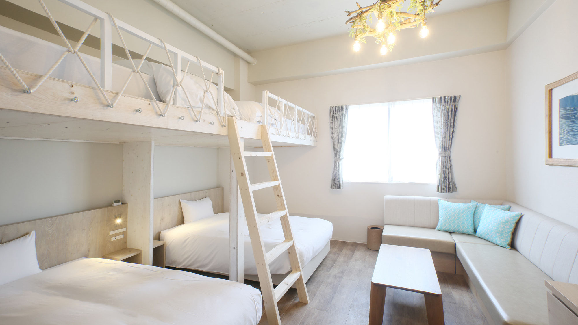 プレミアムバンクルーム(26平米)【禁煙・定員4名】