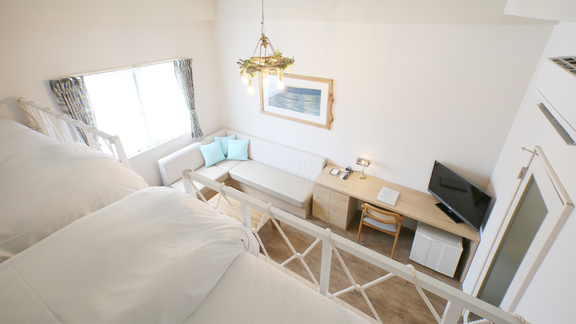 プレミアムバンクルーム（26㎡）【定員4名】