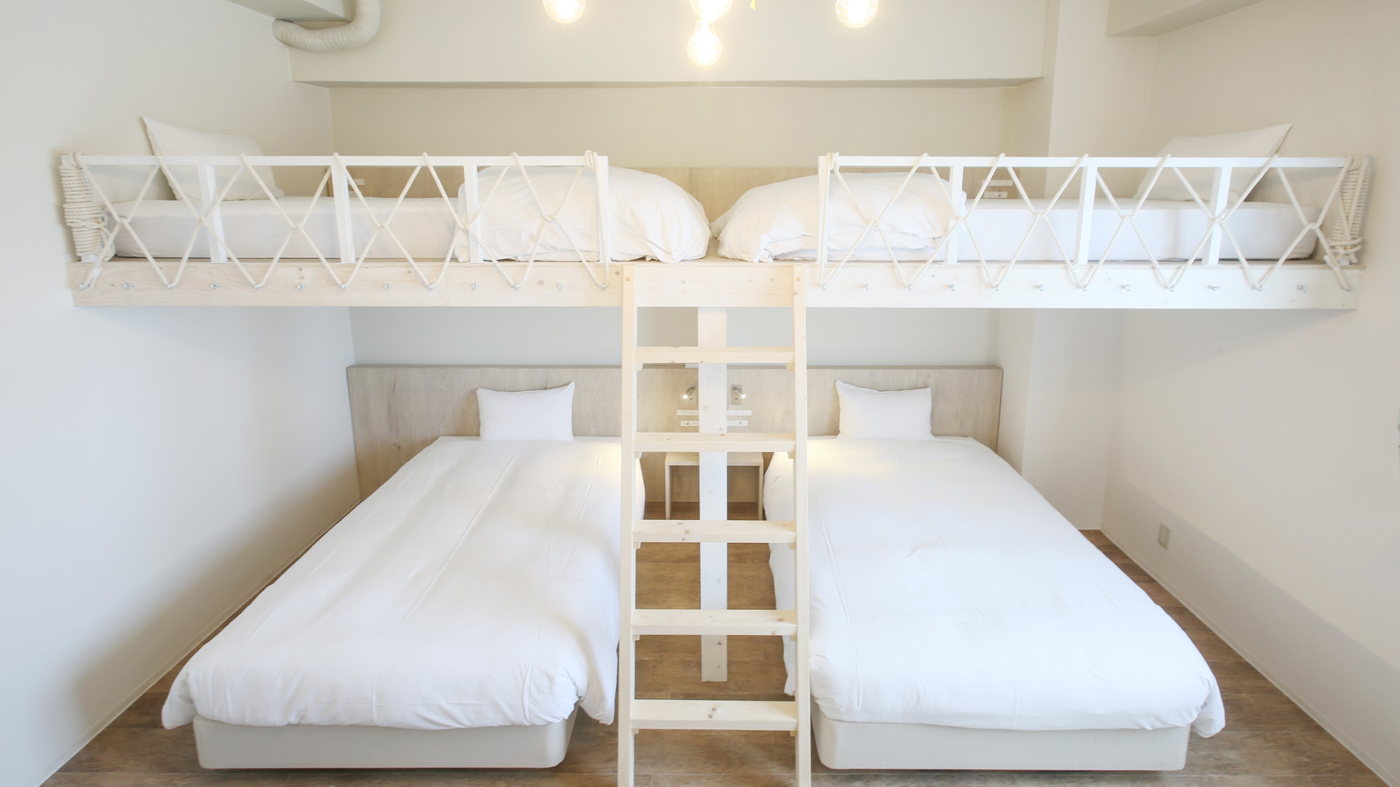 プレミアムバンクルーム（26㎡）【定員4名】