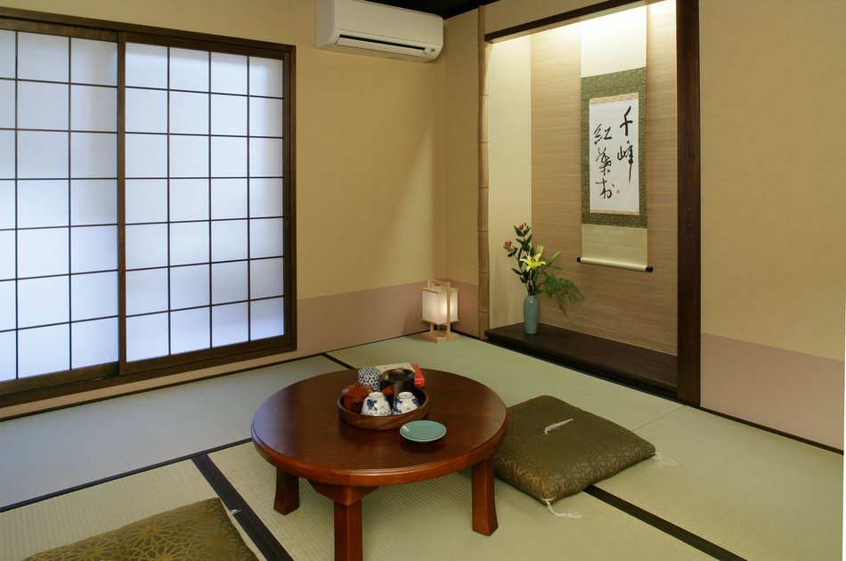 Japanese-style standard twin room with bath